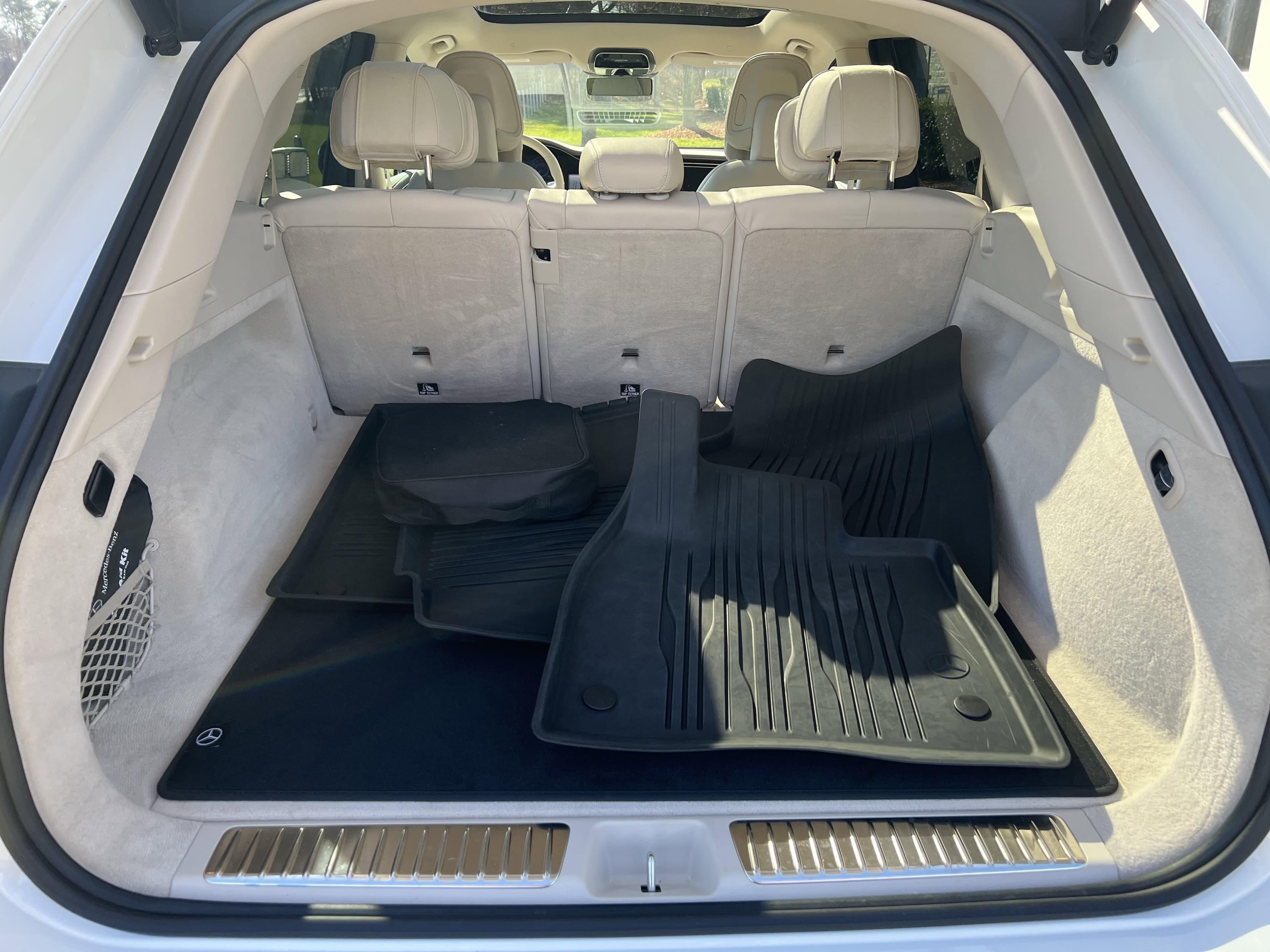 Vehicle photo 32