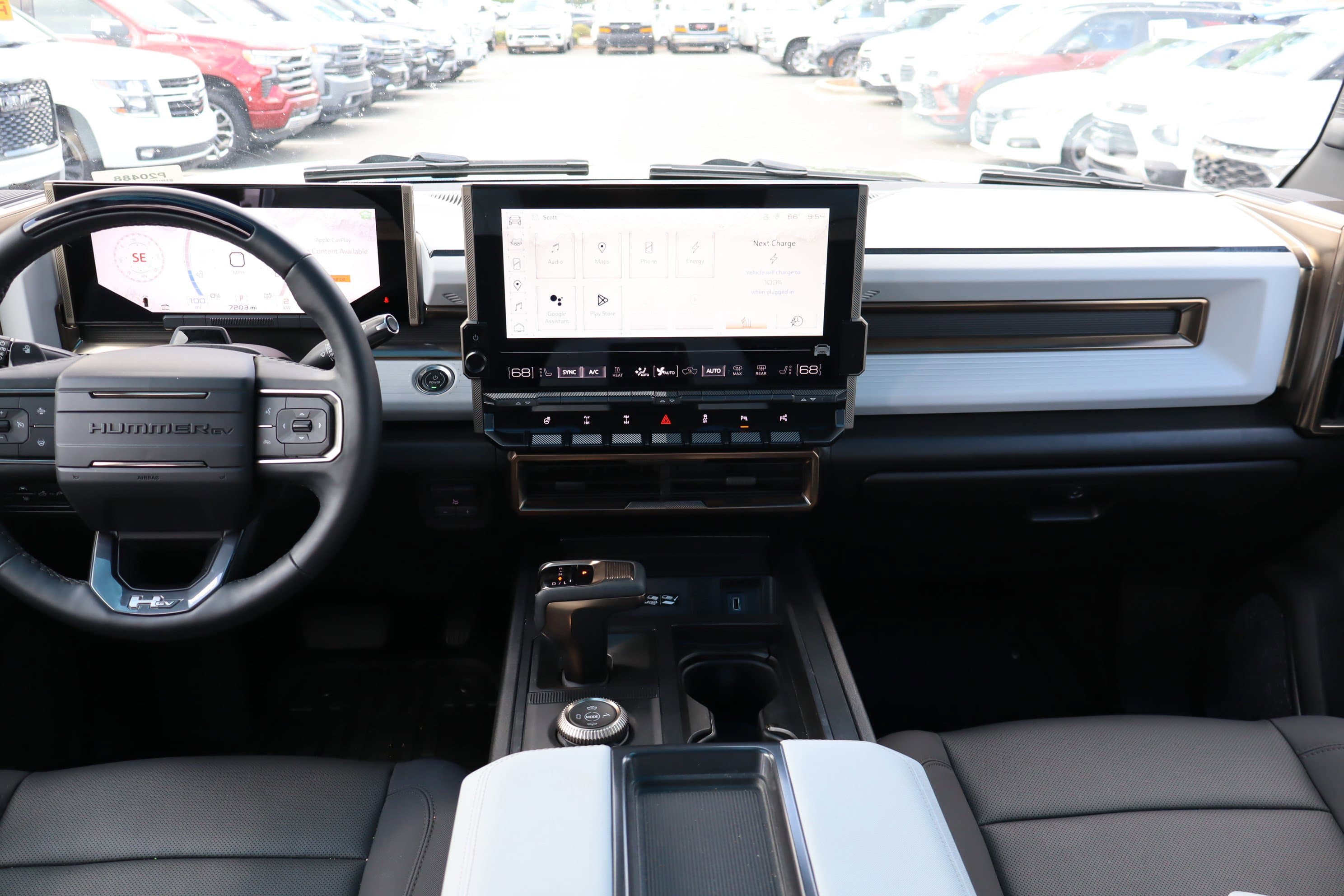 Vehicle photo 16
