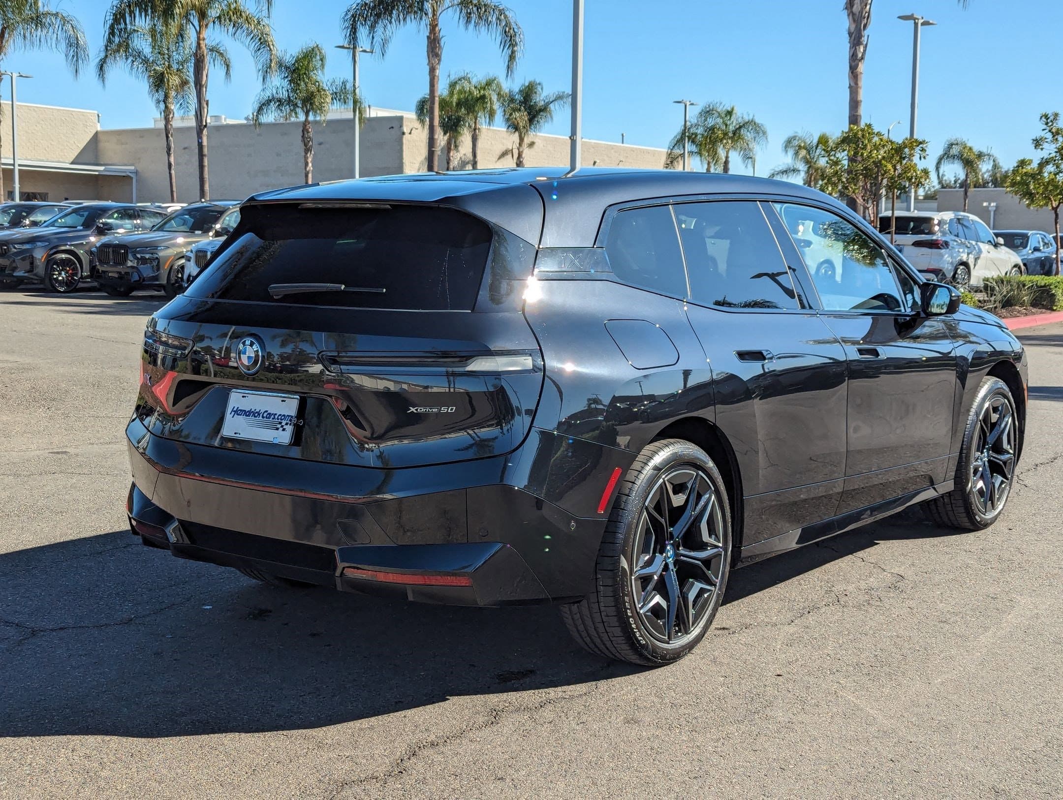 Vehicle photo 8