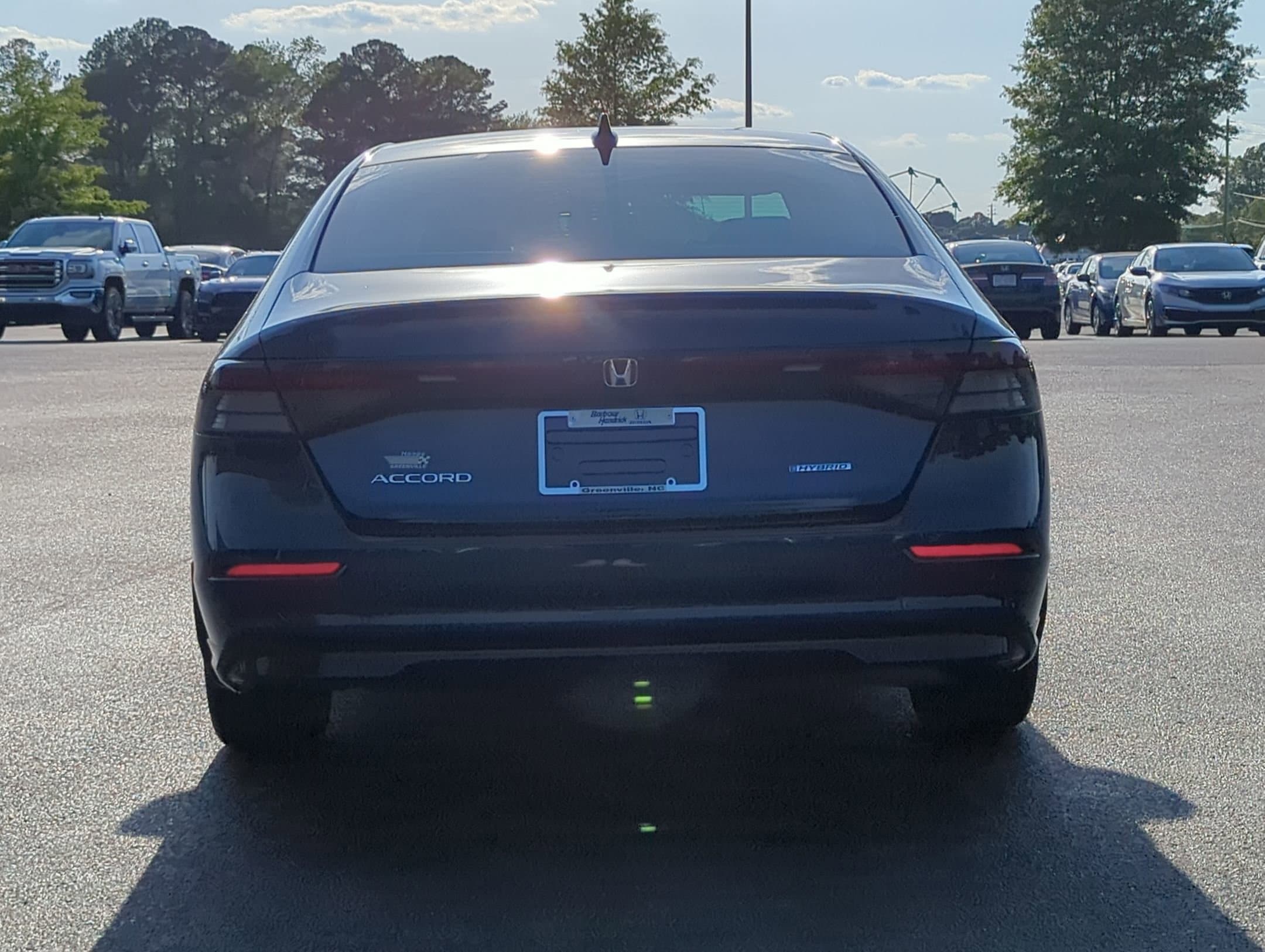 Vehicle photo 6