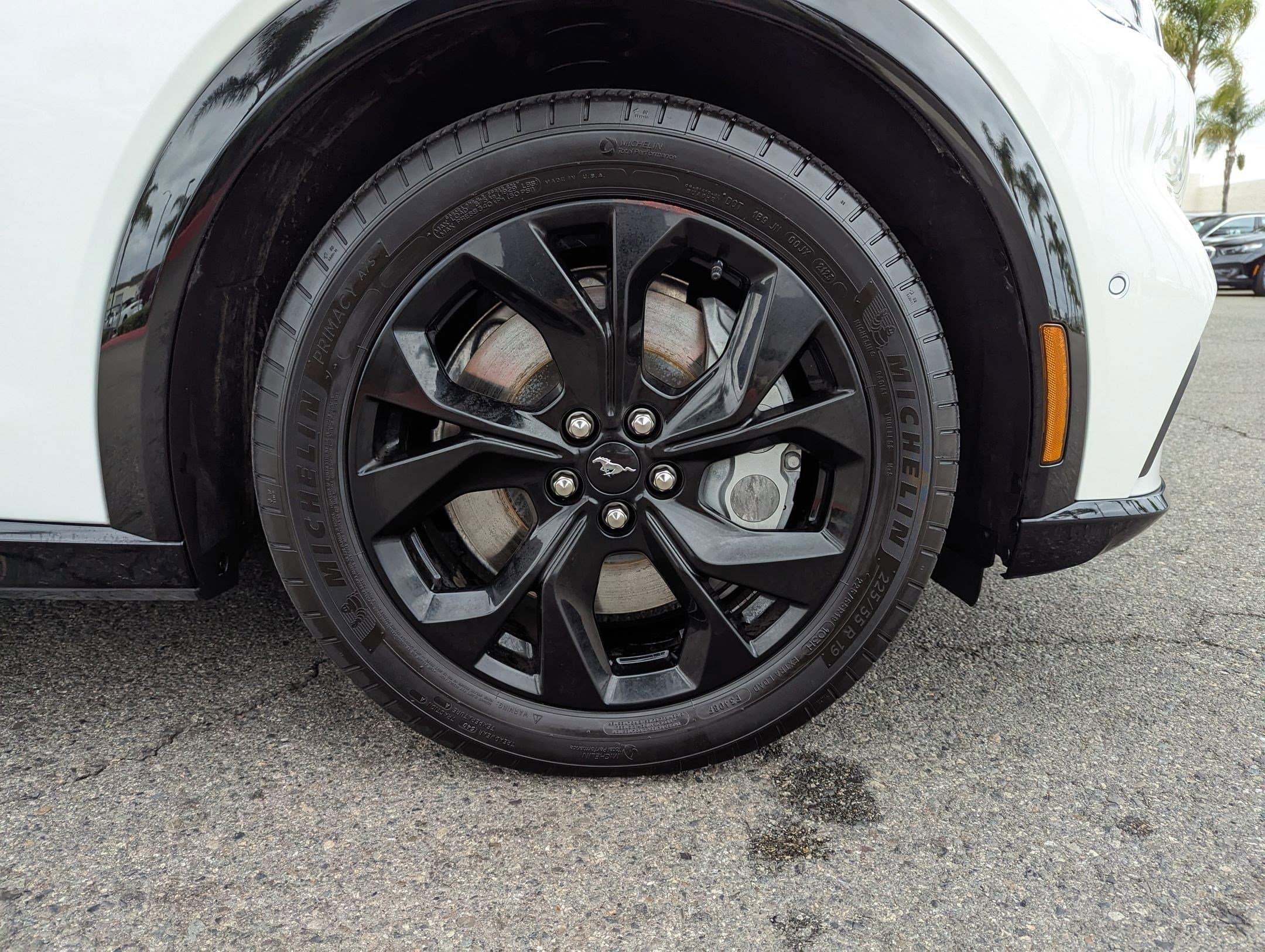 Vehicle photo 11