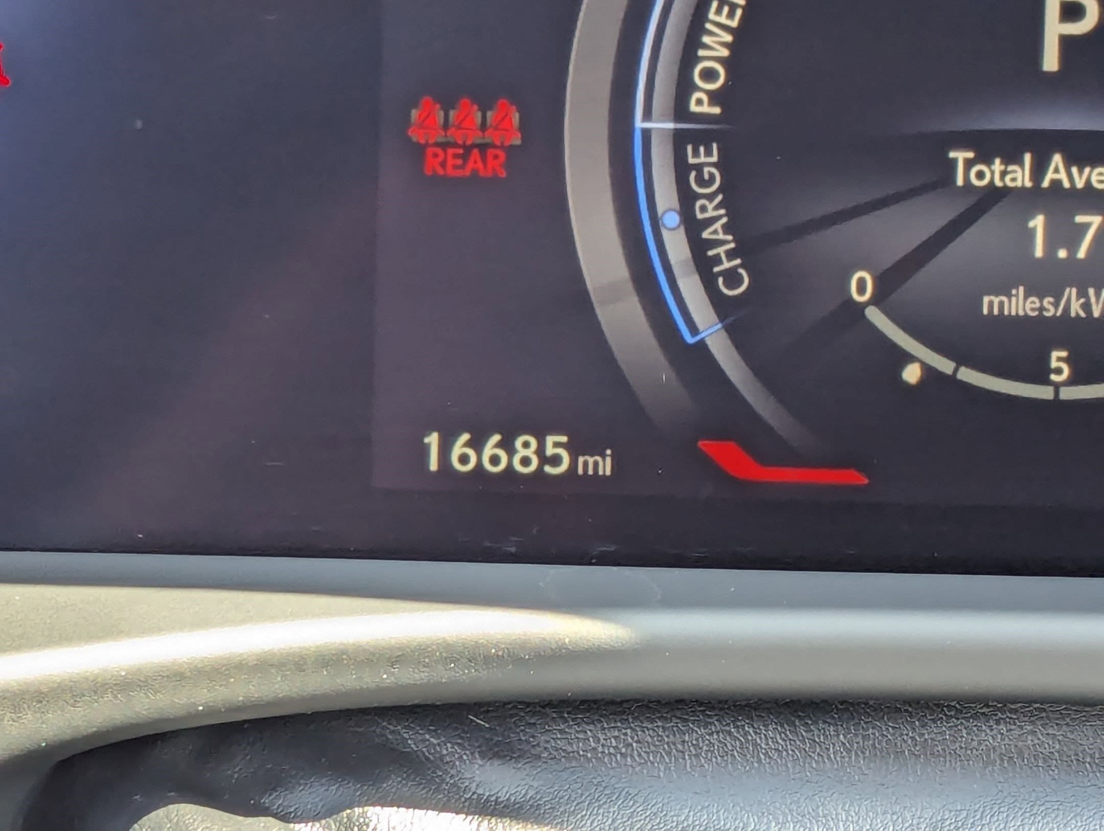 Vehicle photo 20