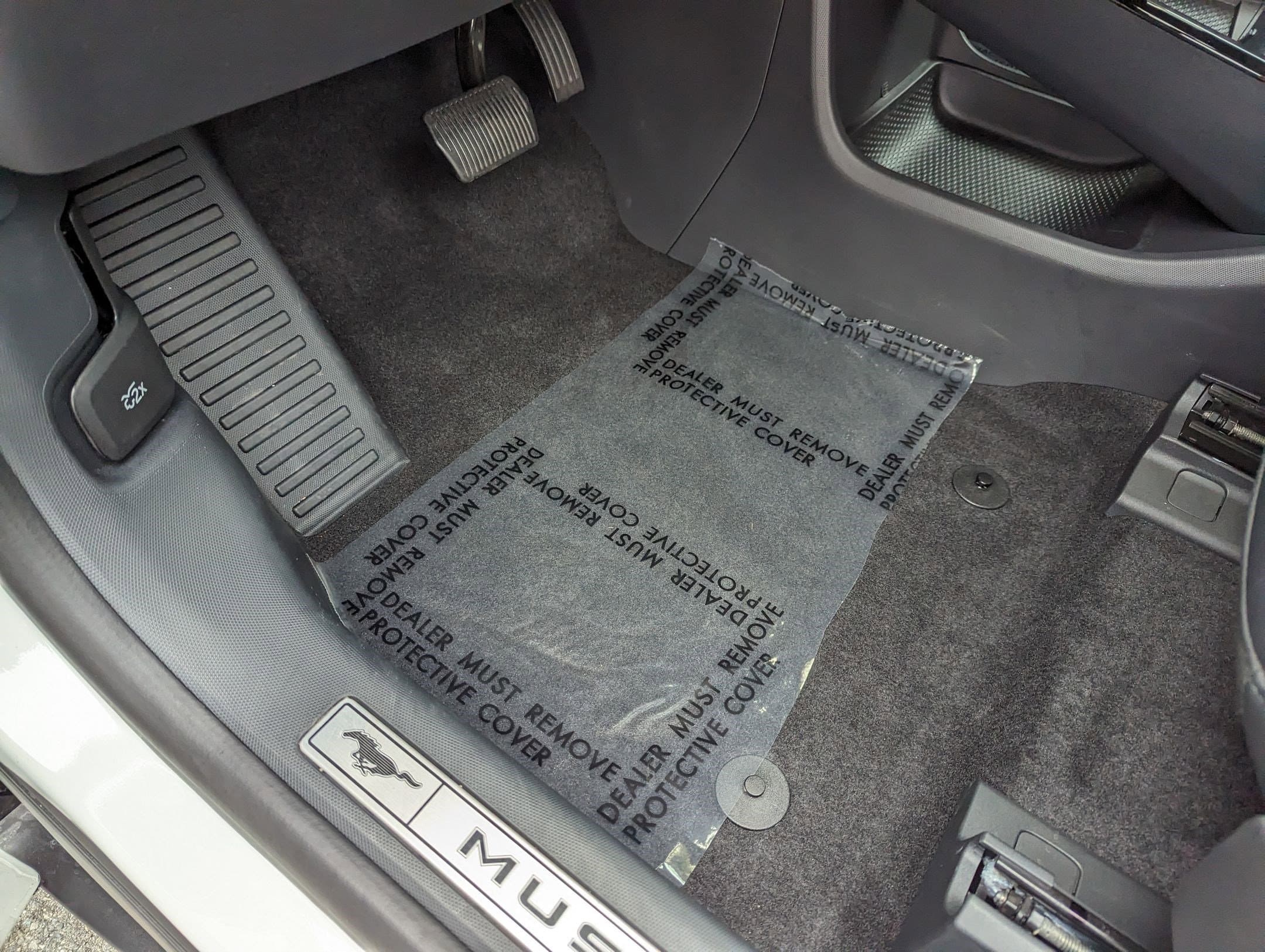 Vehicle photo 15