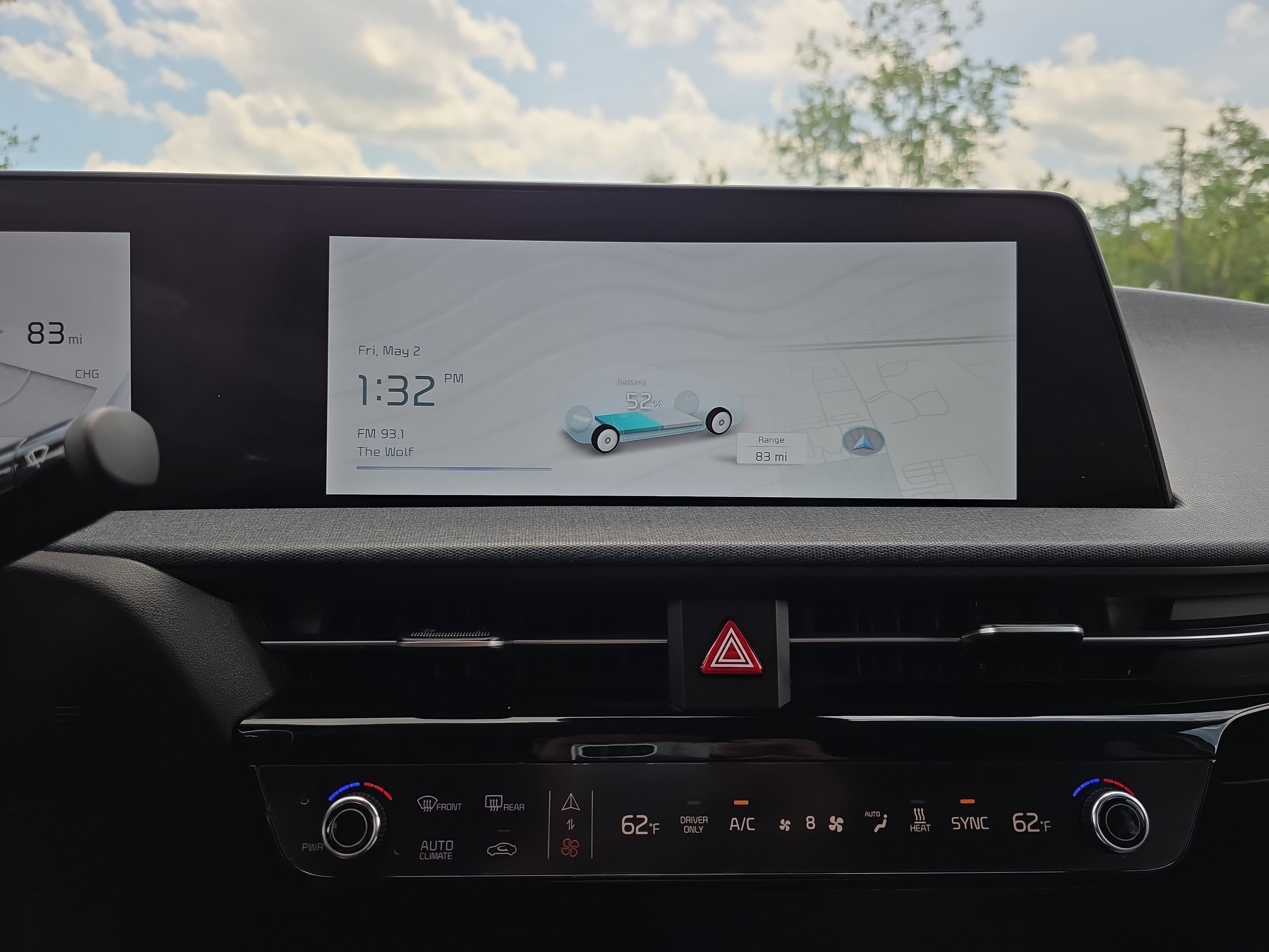 Vehicle photo 21