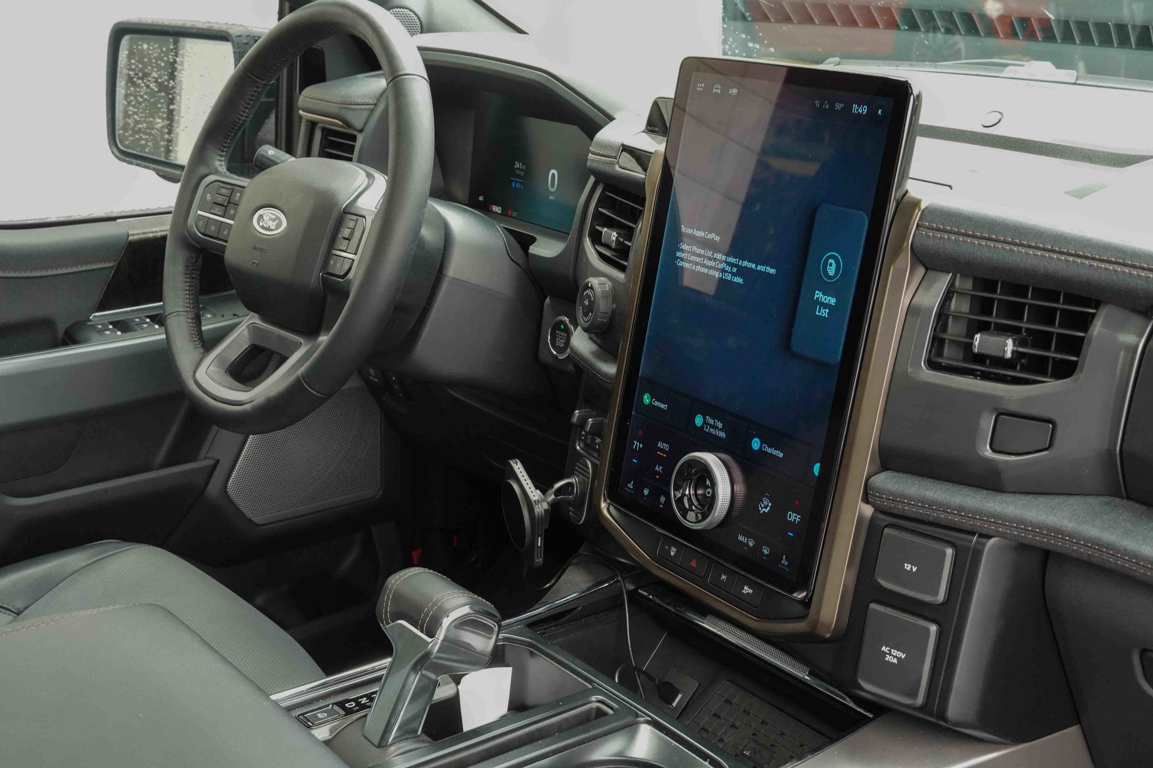 Vehicle photo 9