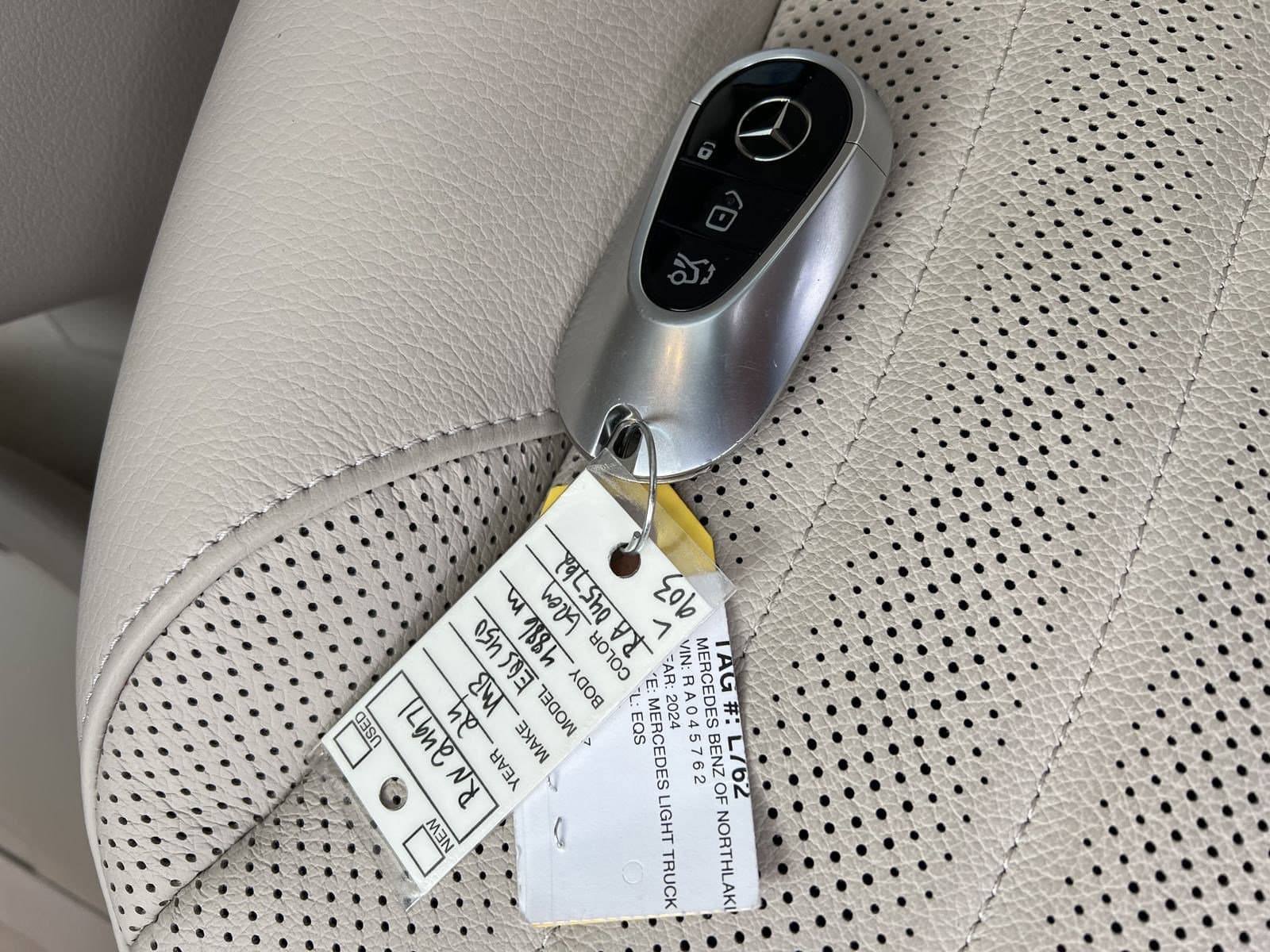 Vehicle photo 36