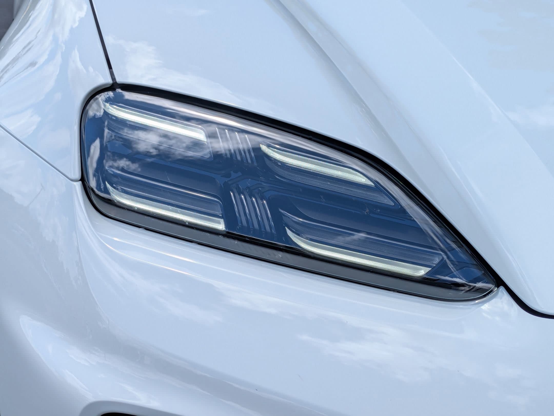 Vehicle photo 25
