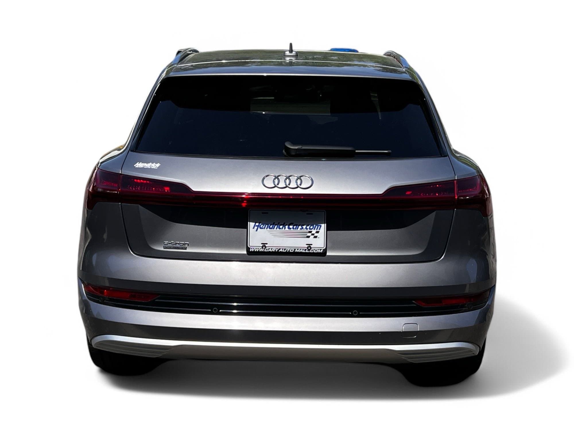 Vehicle photo 7