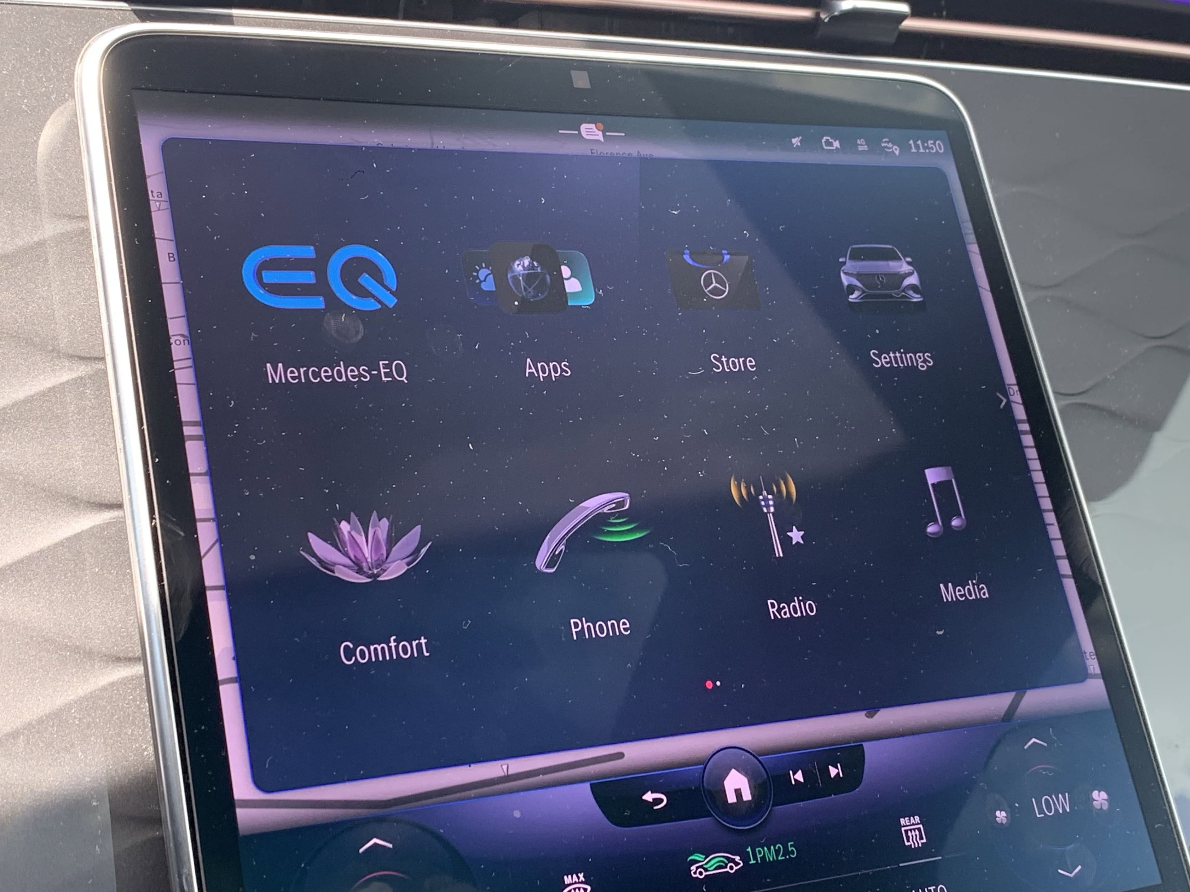 Vehicle photo 22