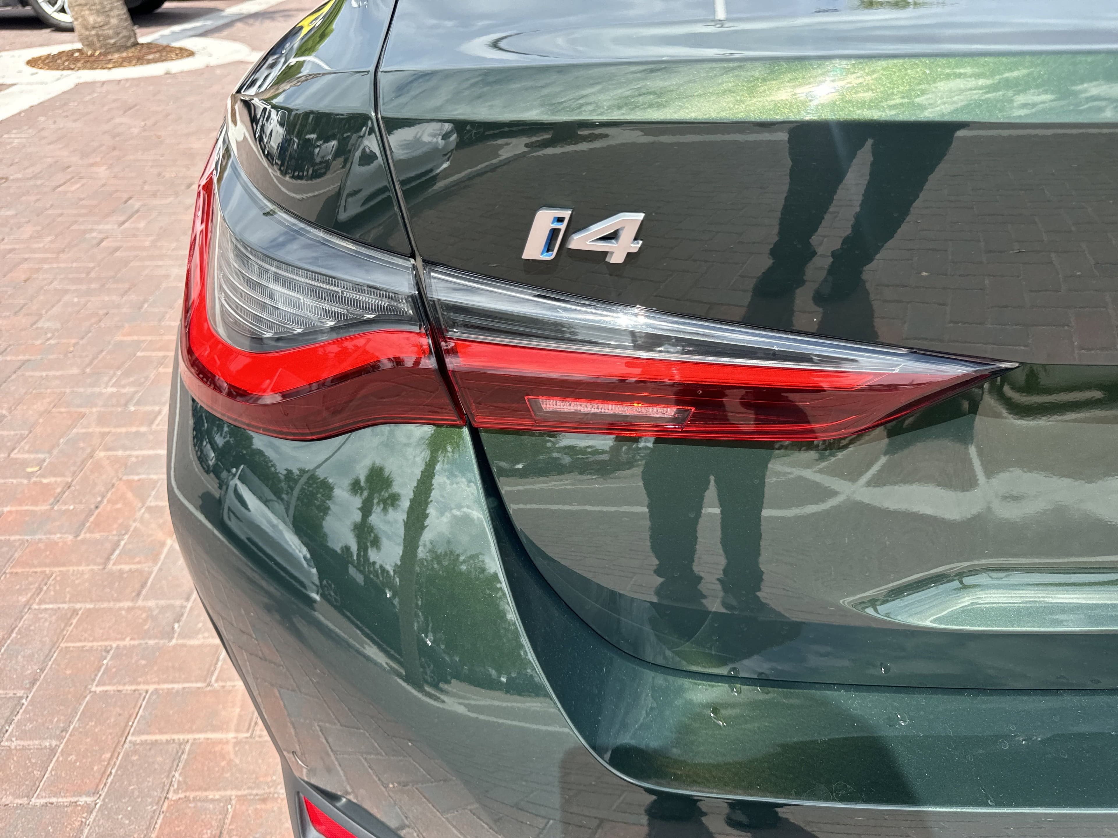 Vehicle photo 35