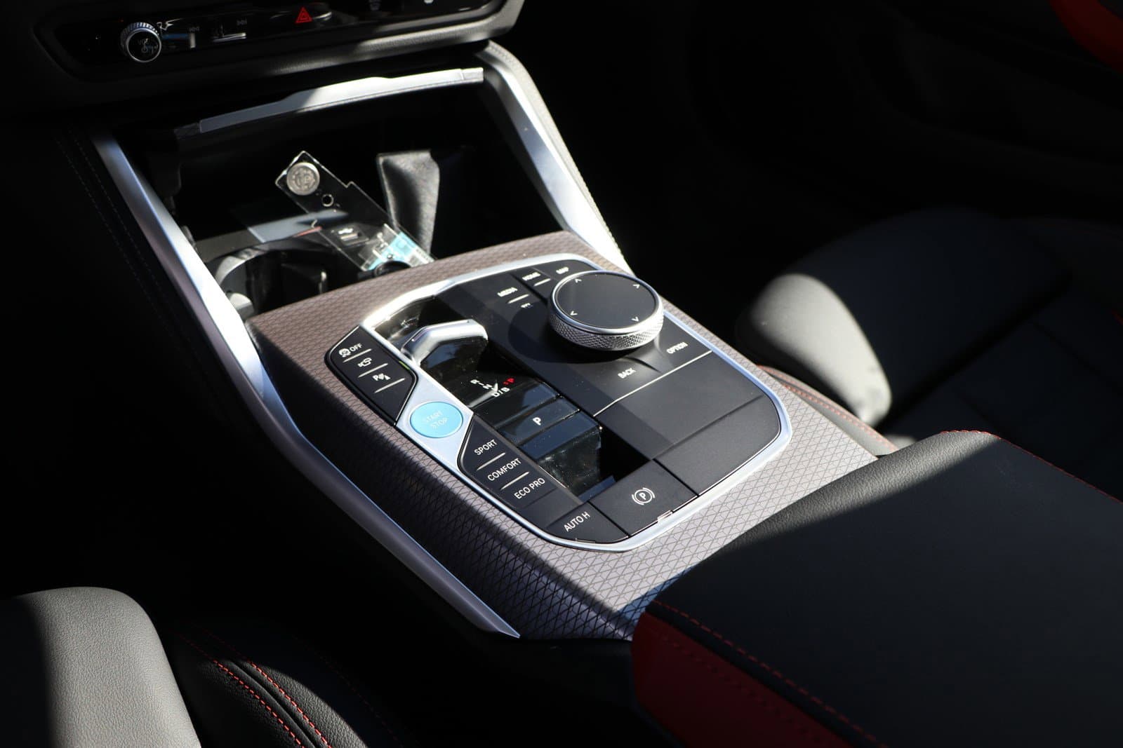 Vehicle photo 22