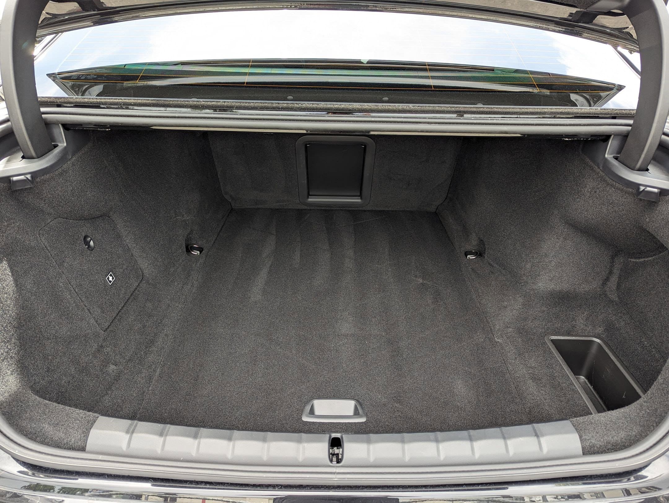 Vehicle photo 31