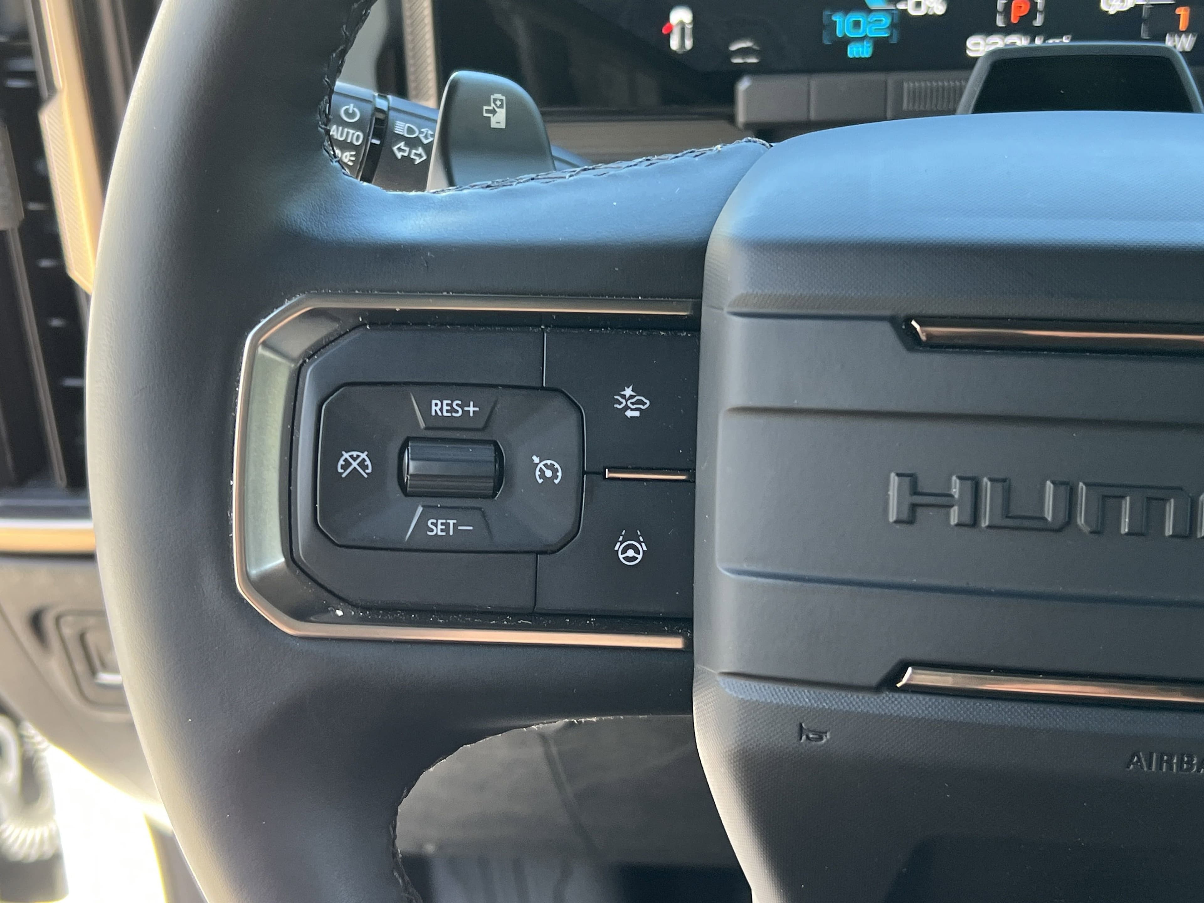 Vehicle photo 17