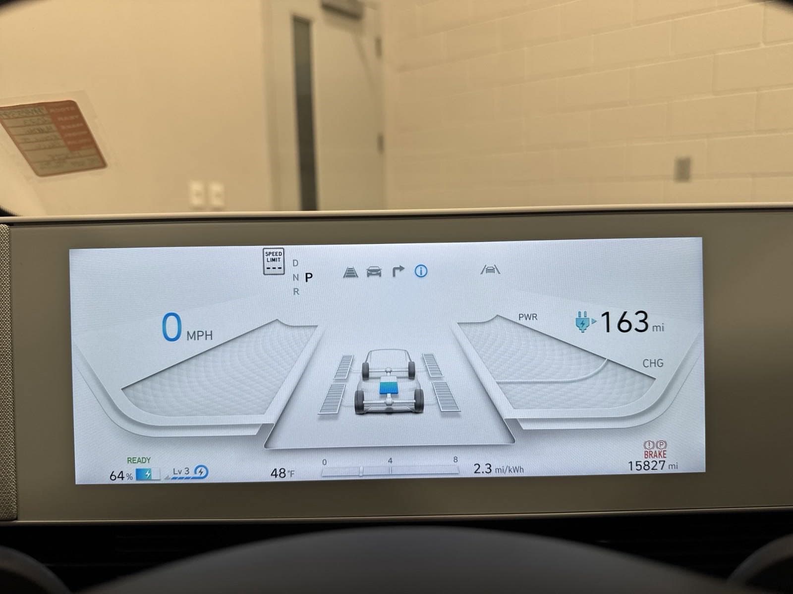 Vehicle photo 18
