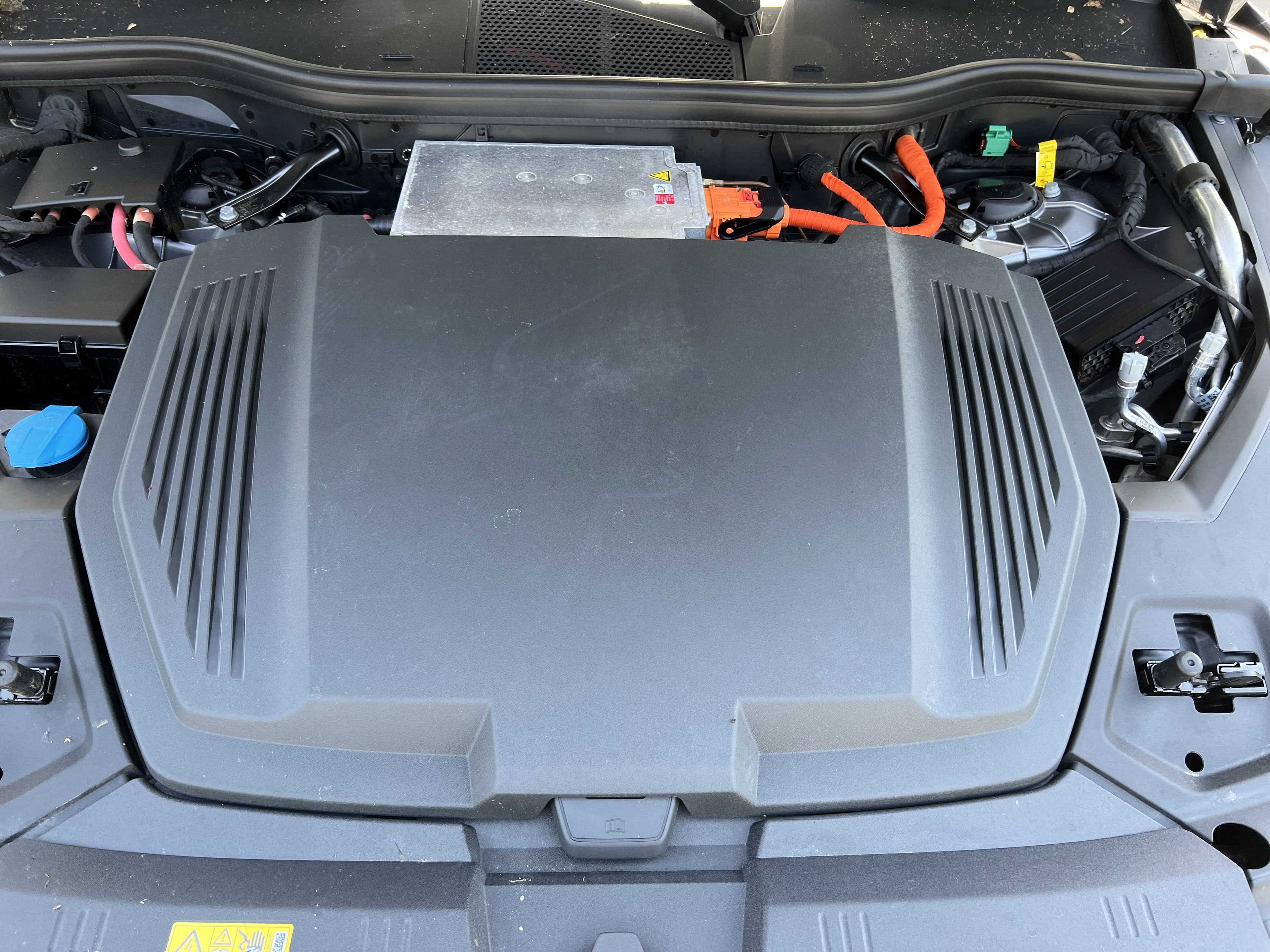 Vehicle photo 32
