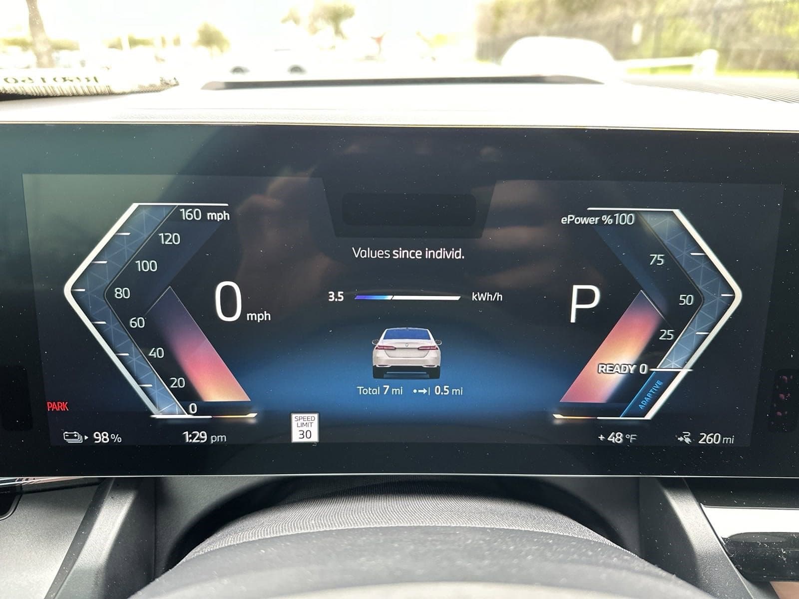 Vehicle photo 21