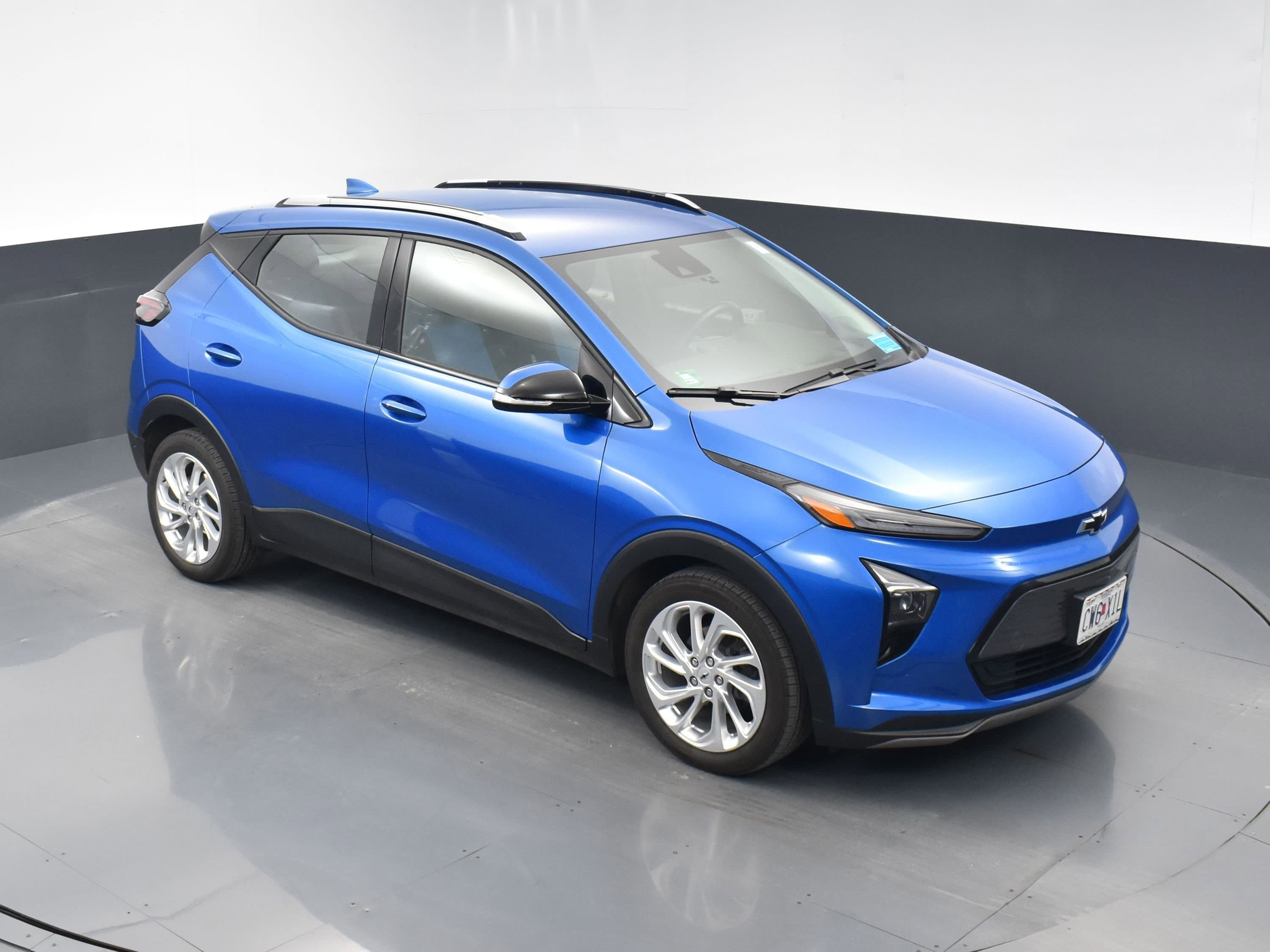 Vehicle photo 13