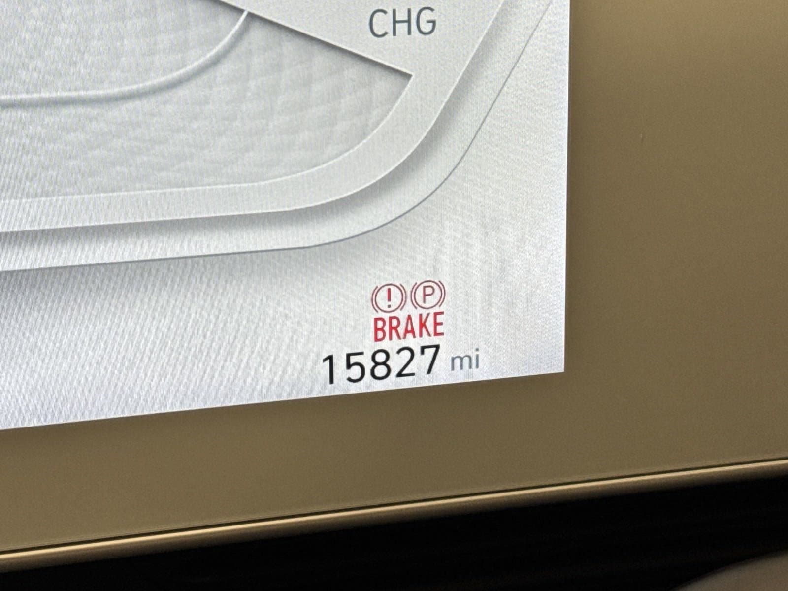 Vehicle photo 19