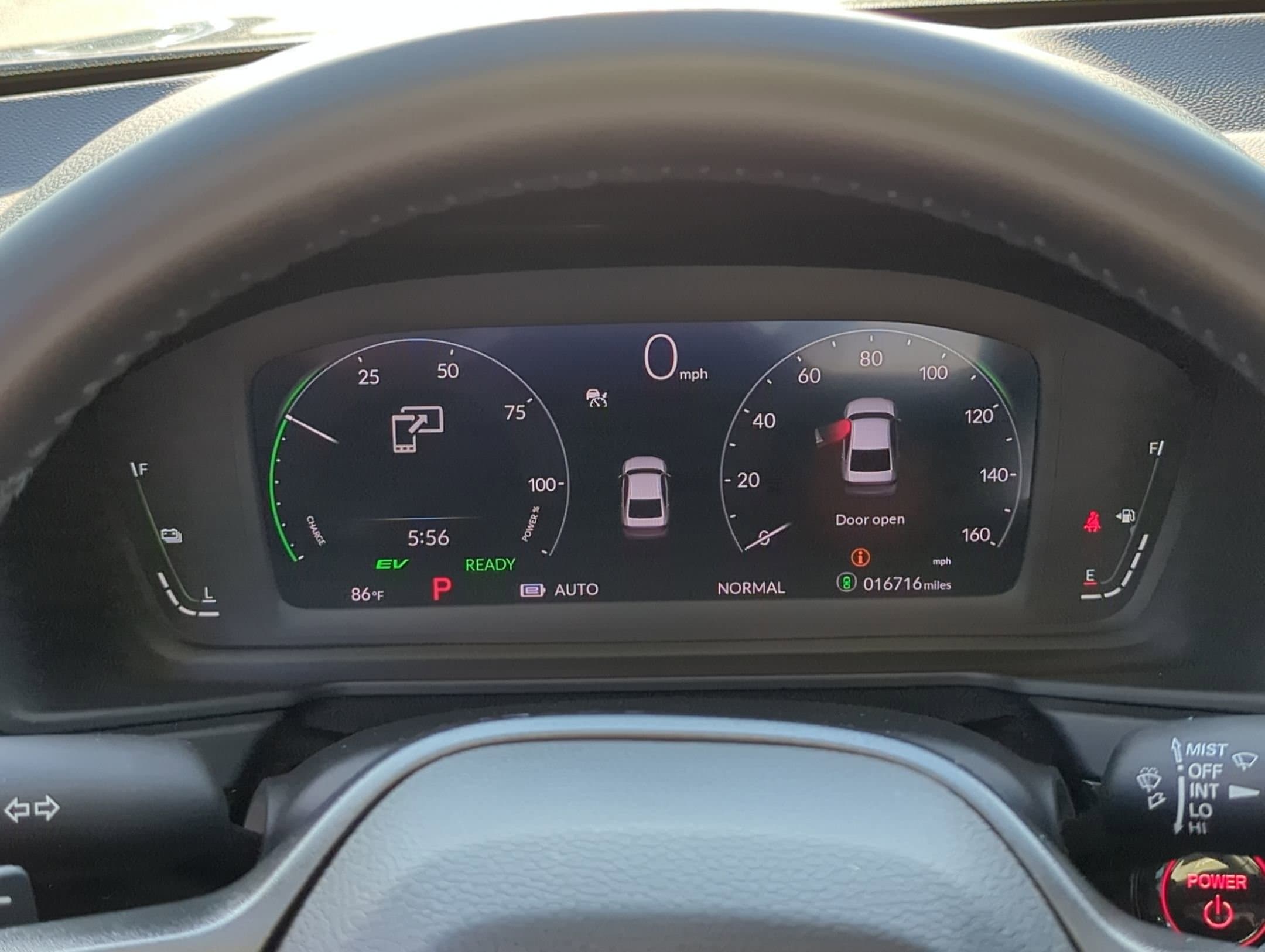 Vehicle photo 19