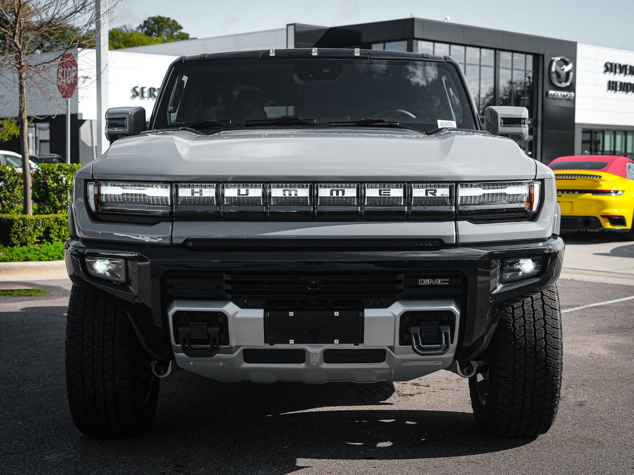 Vehicle photo 2
