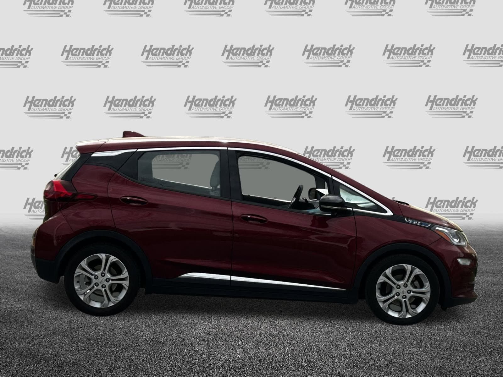 Vehicle photo 8