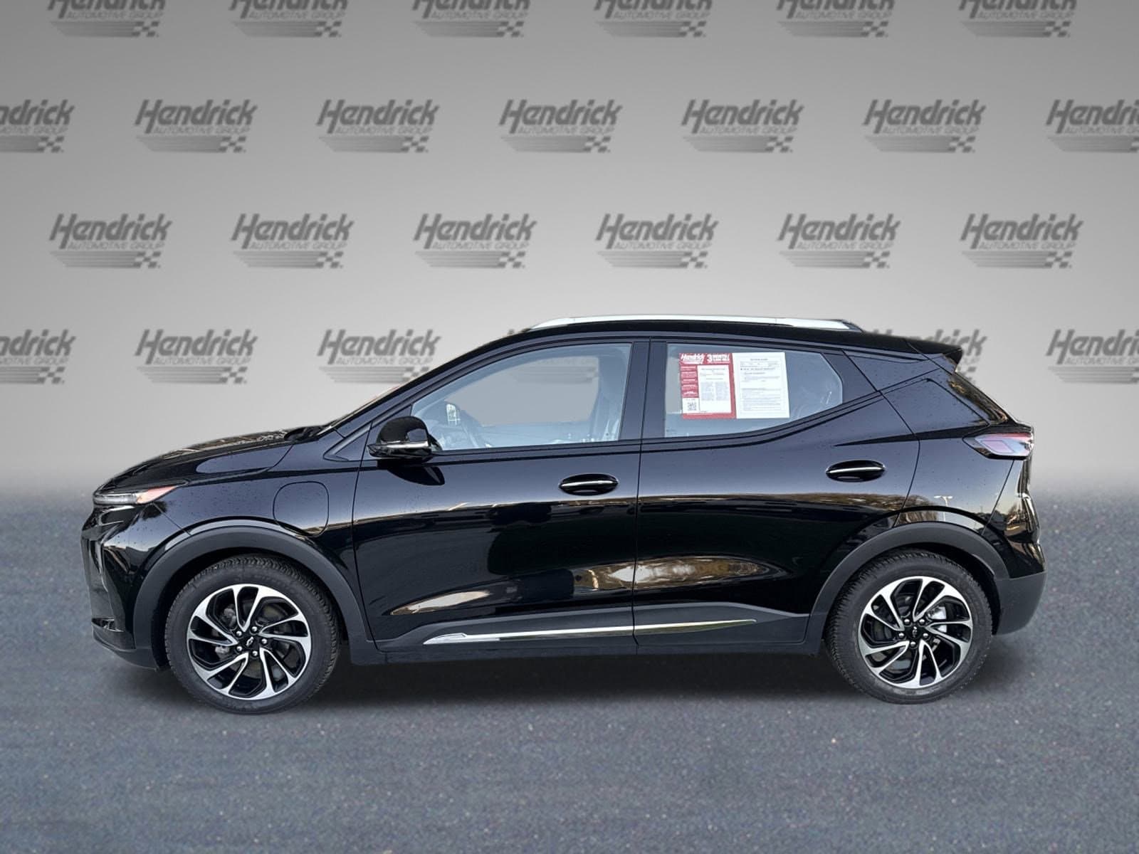 Vehicle photo 5