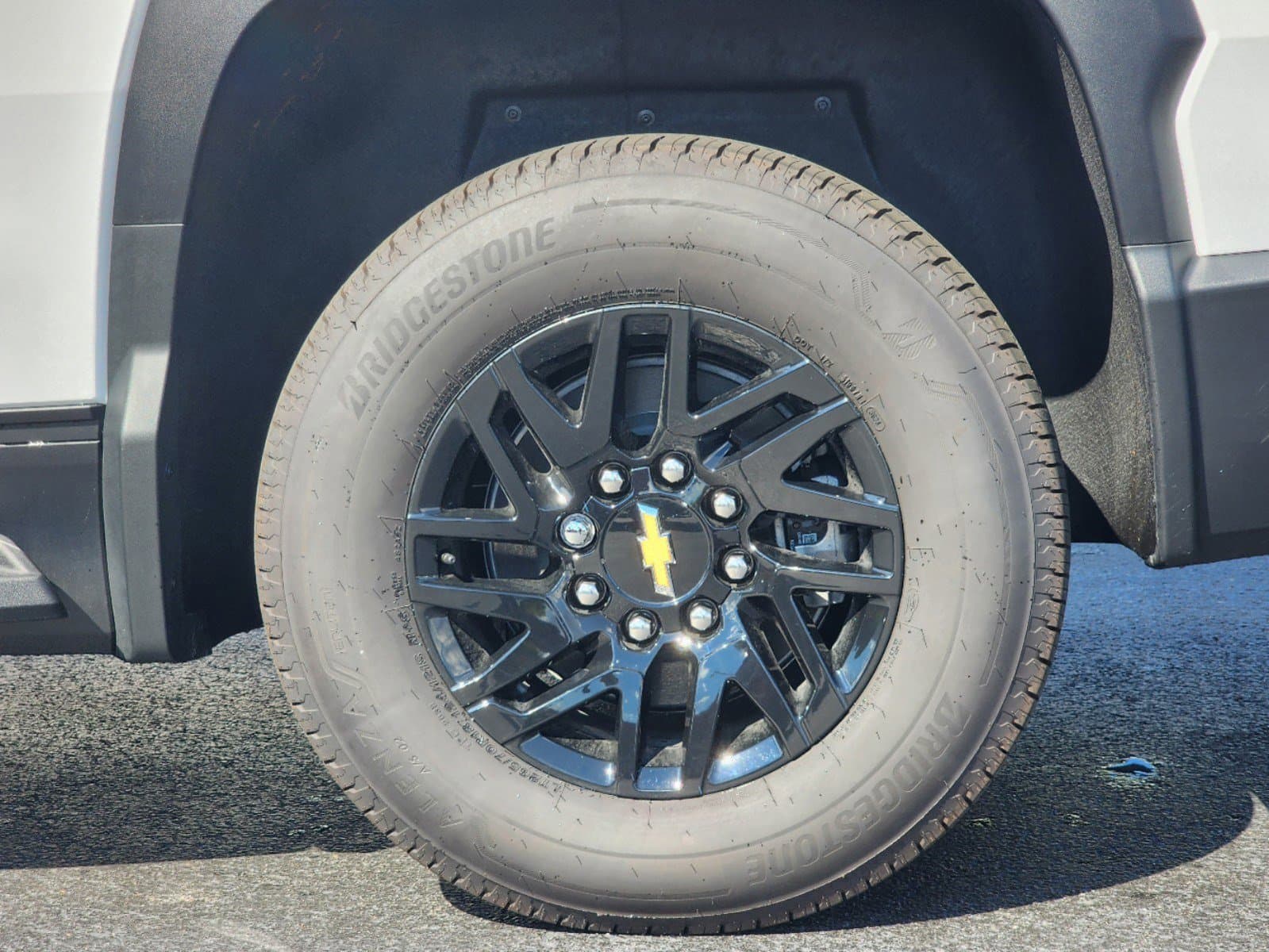 Vehicle photo 9