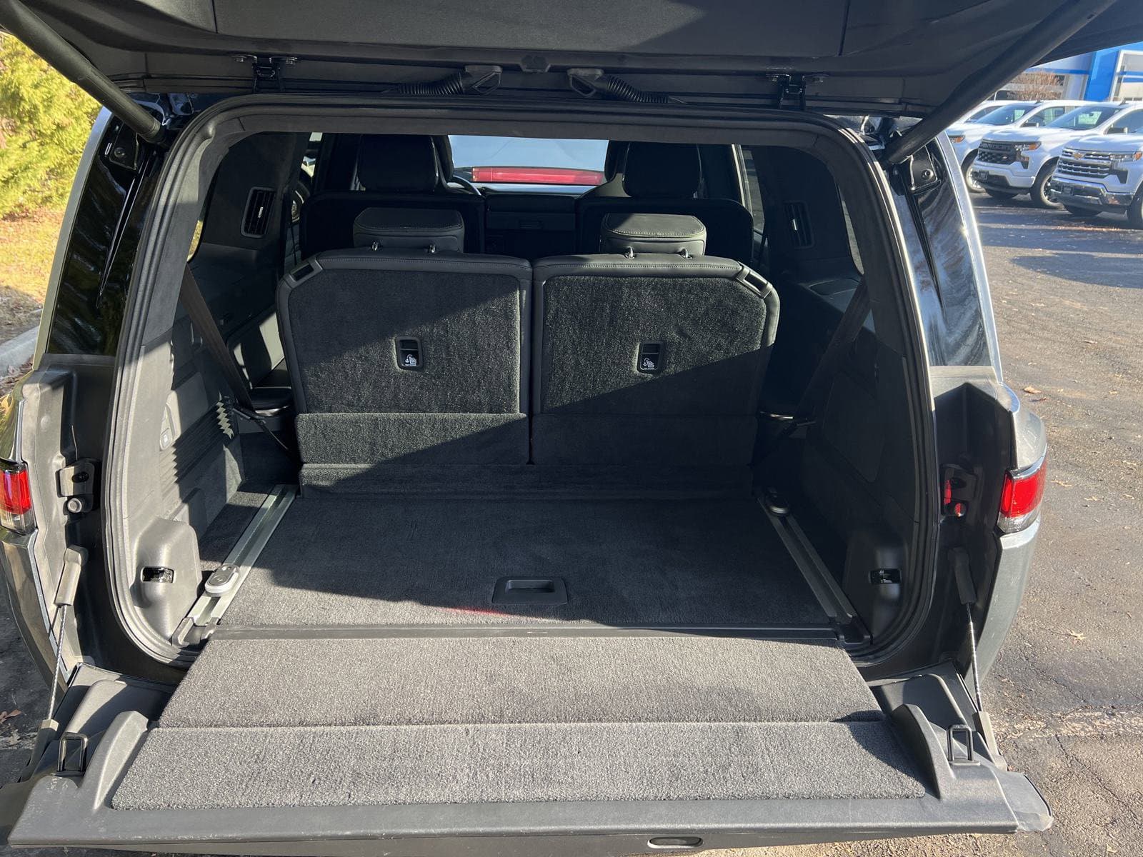 Vehicle photo 31