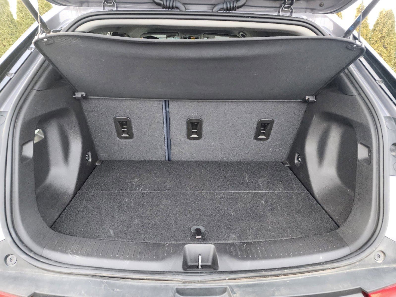 Vehicle photo 10