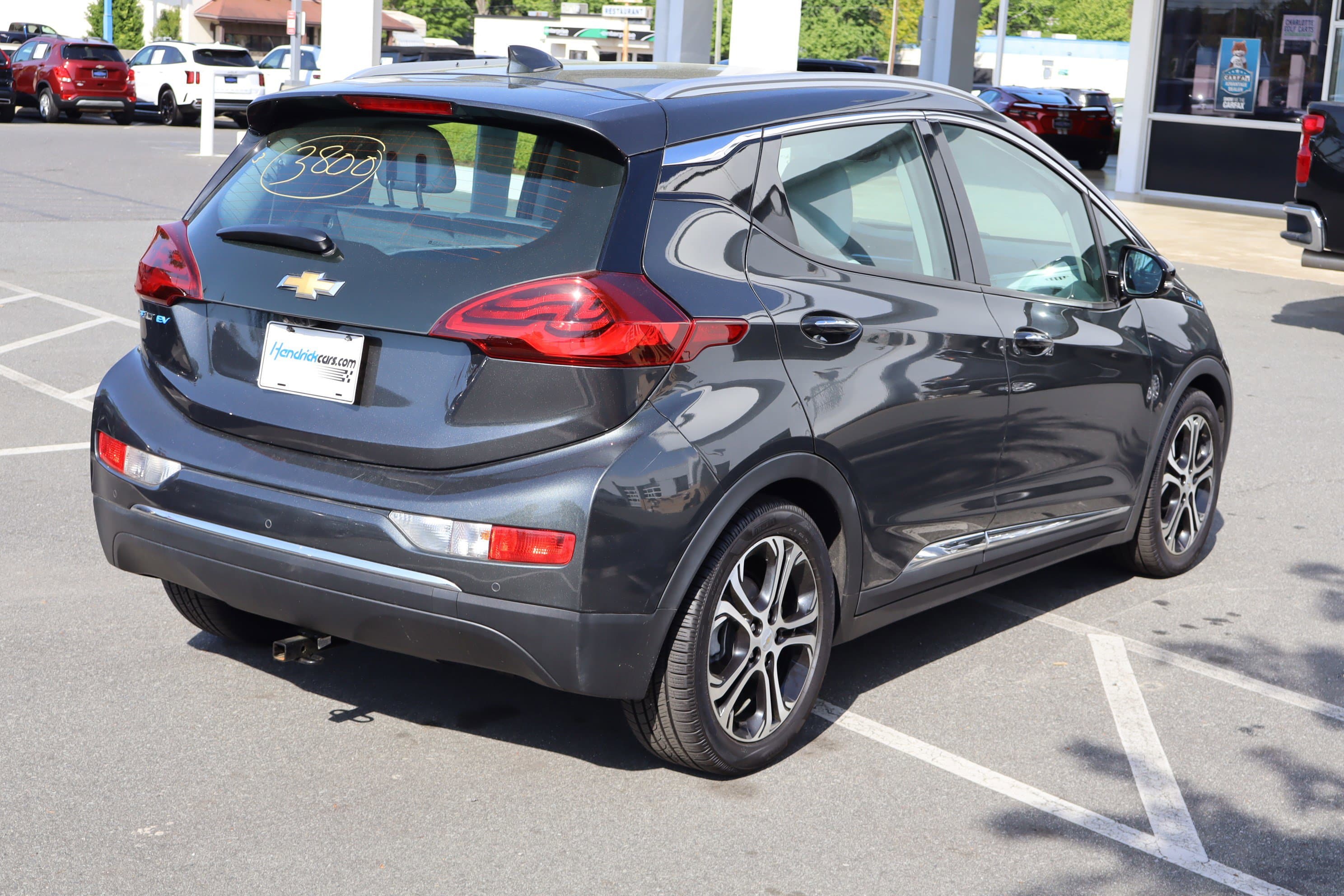 Vehicle photo 8