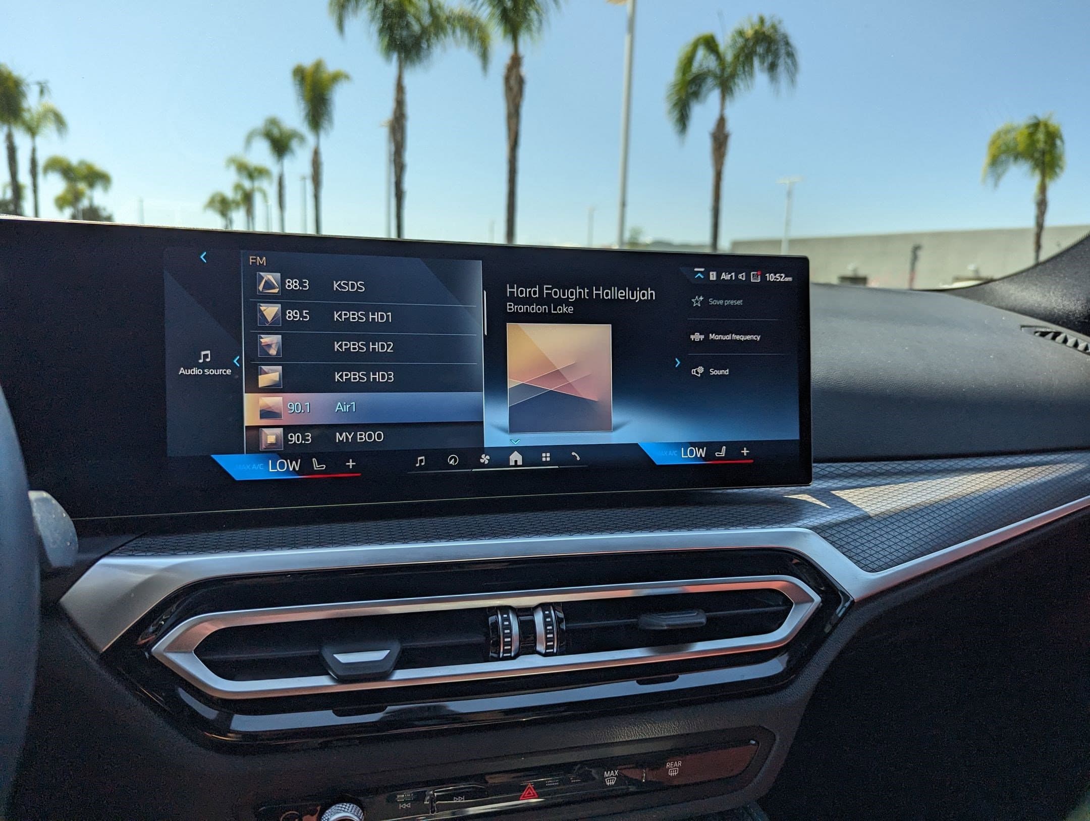 Vehicle photo 22
