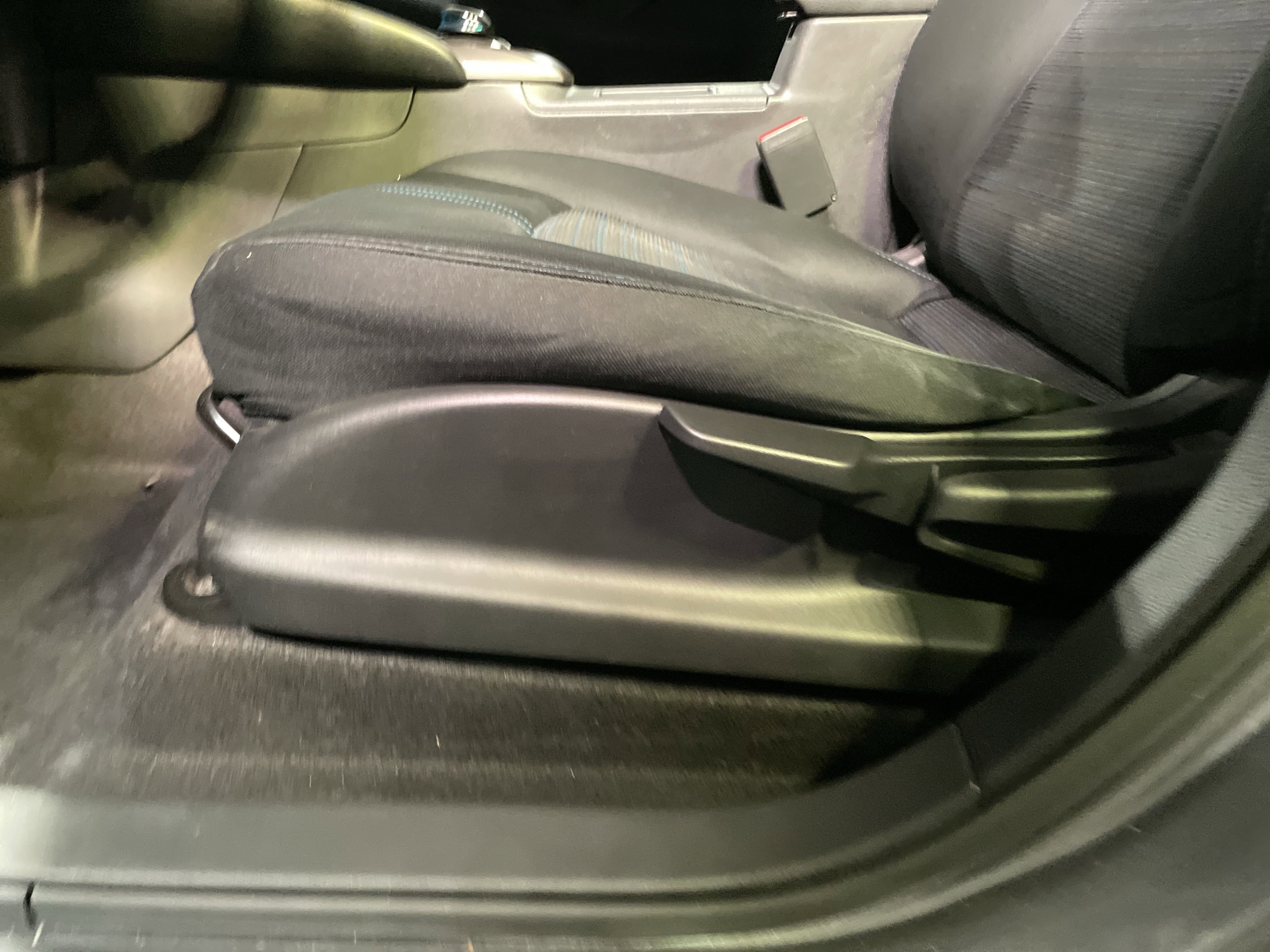 Vehicle photo 15