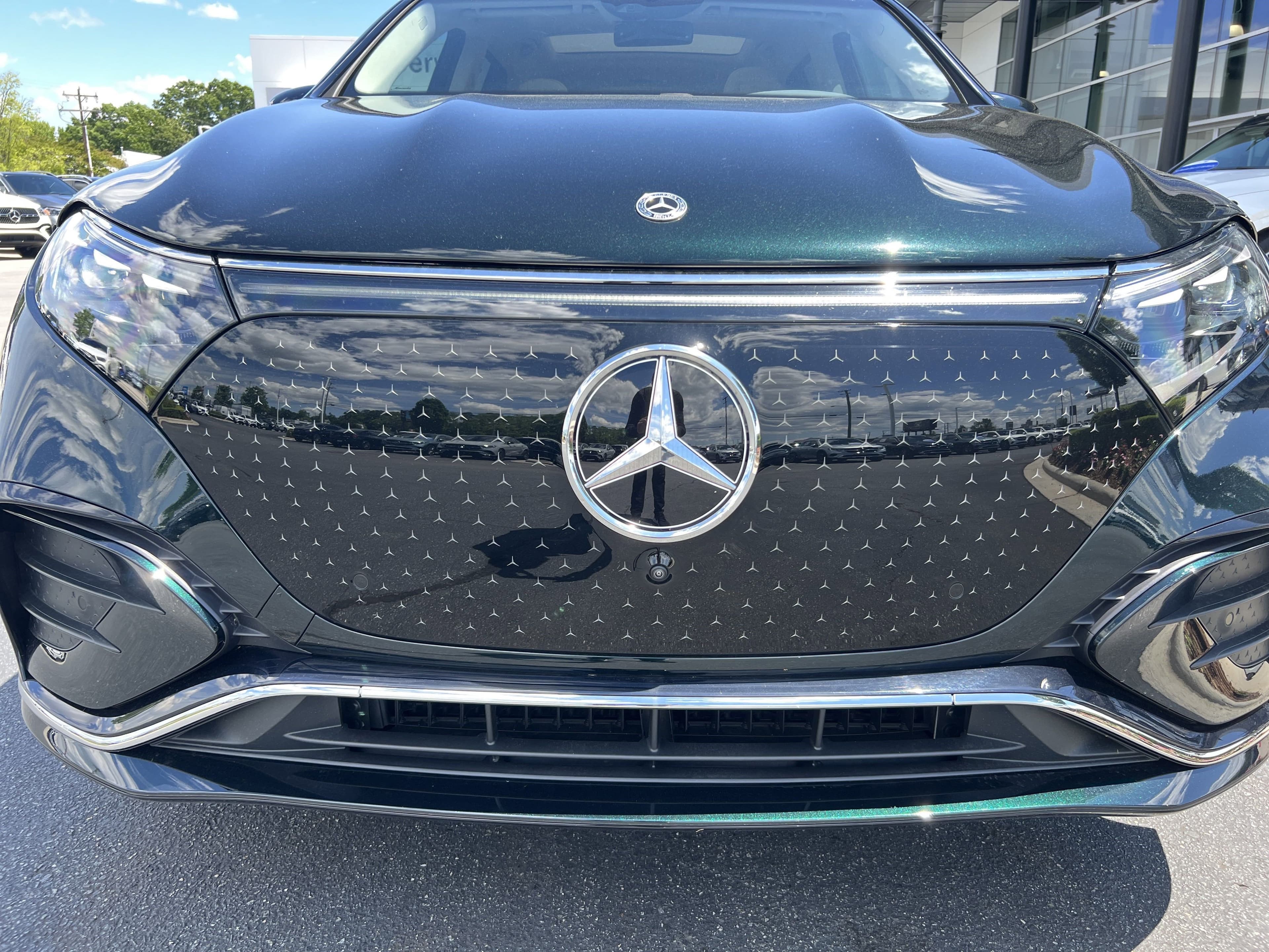 Vehicle photo 34