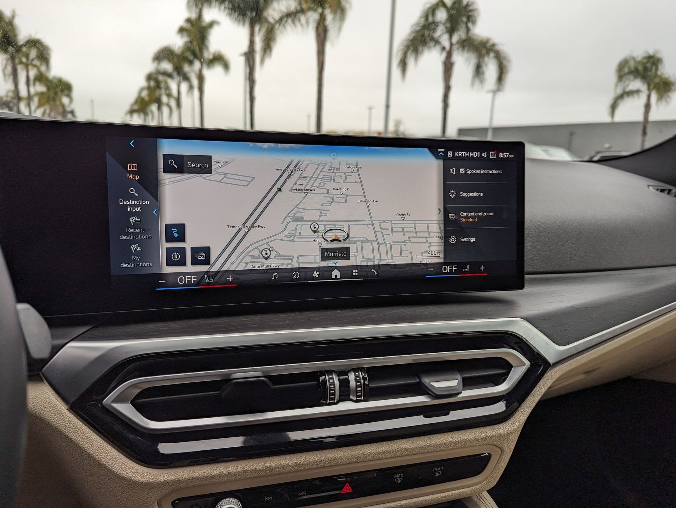 Vehicle photo 23