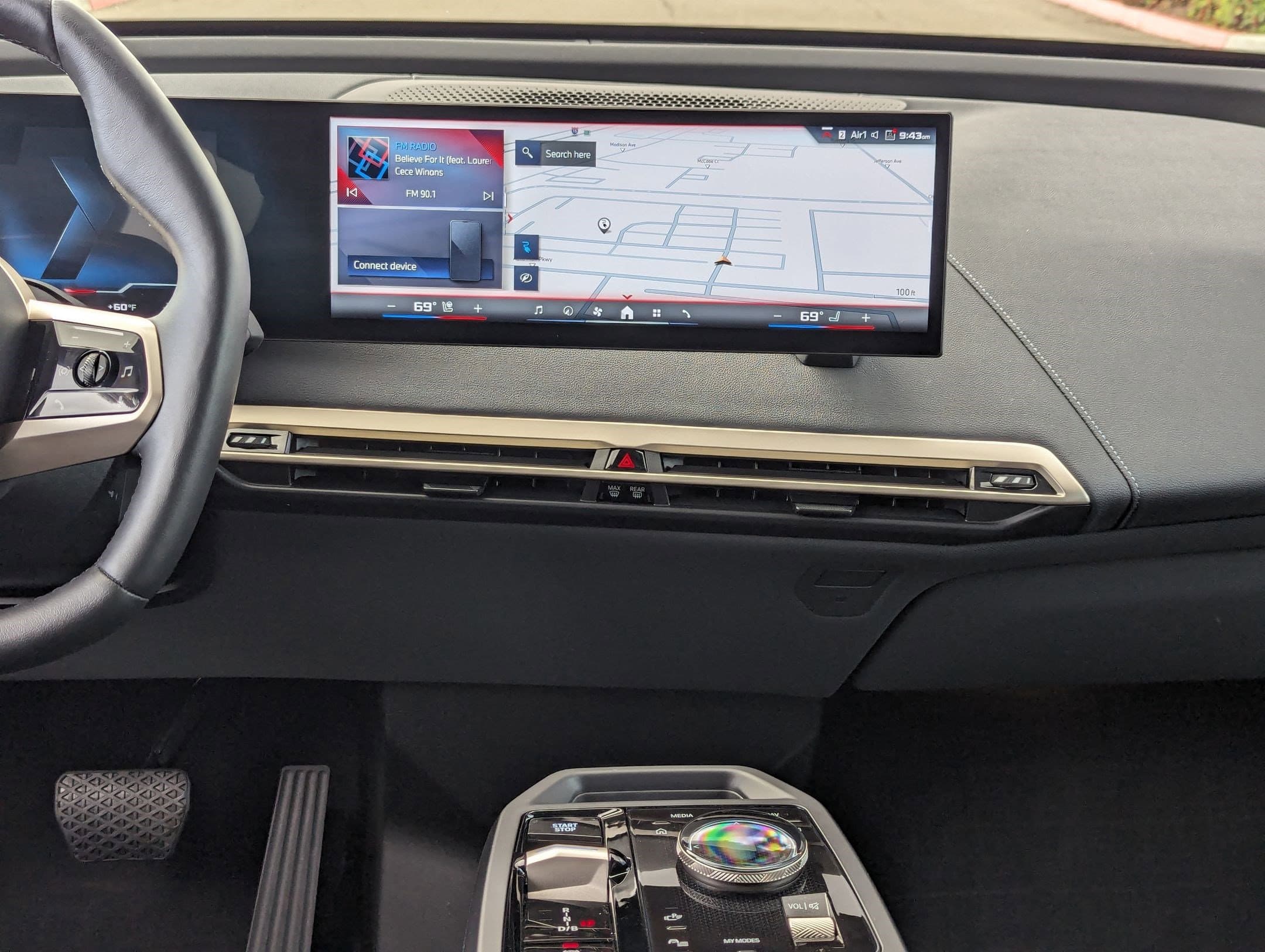 Vehicle photo 29