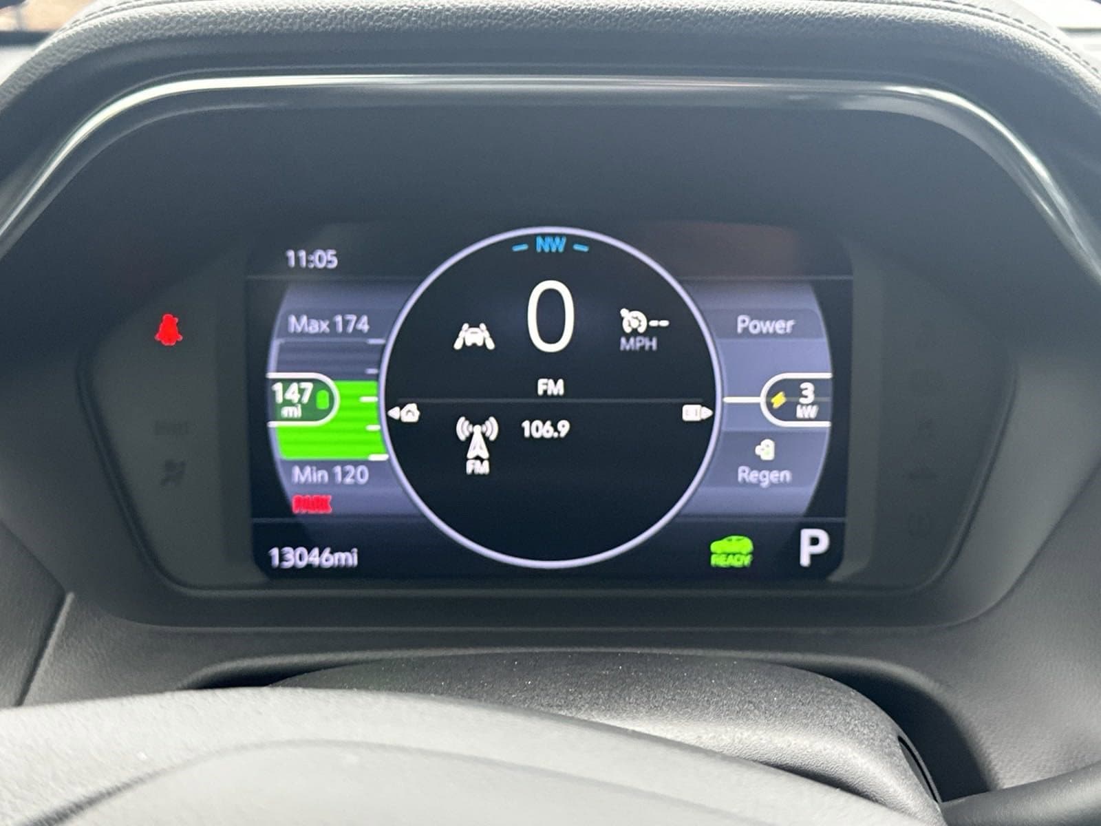 Vehicle photo 19