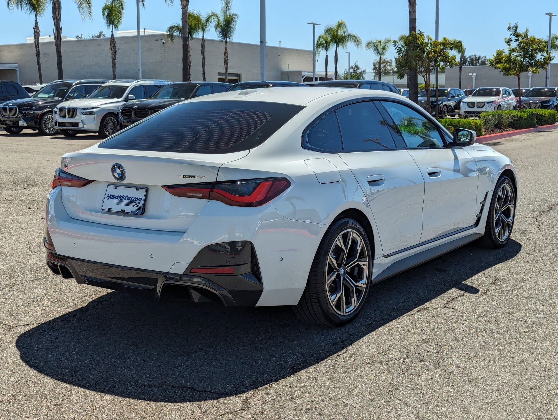 Vehicle photo 8