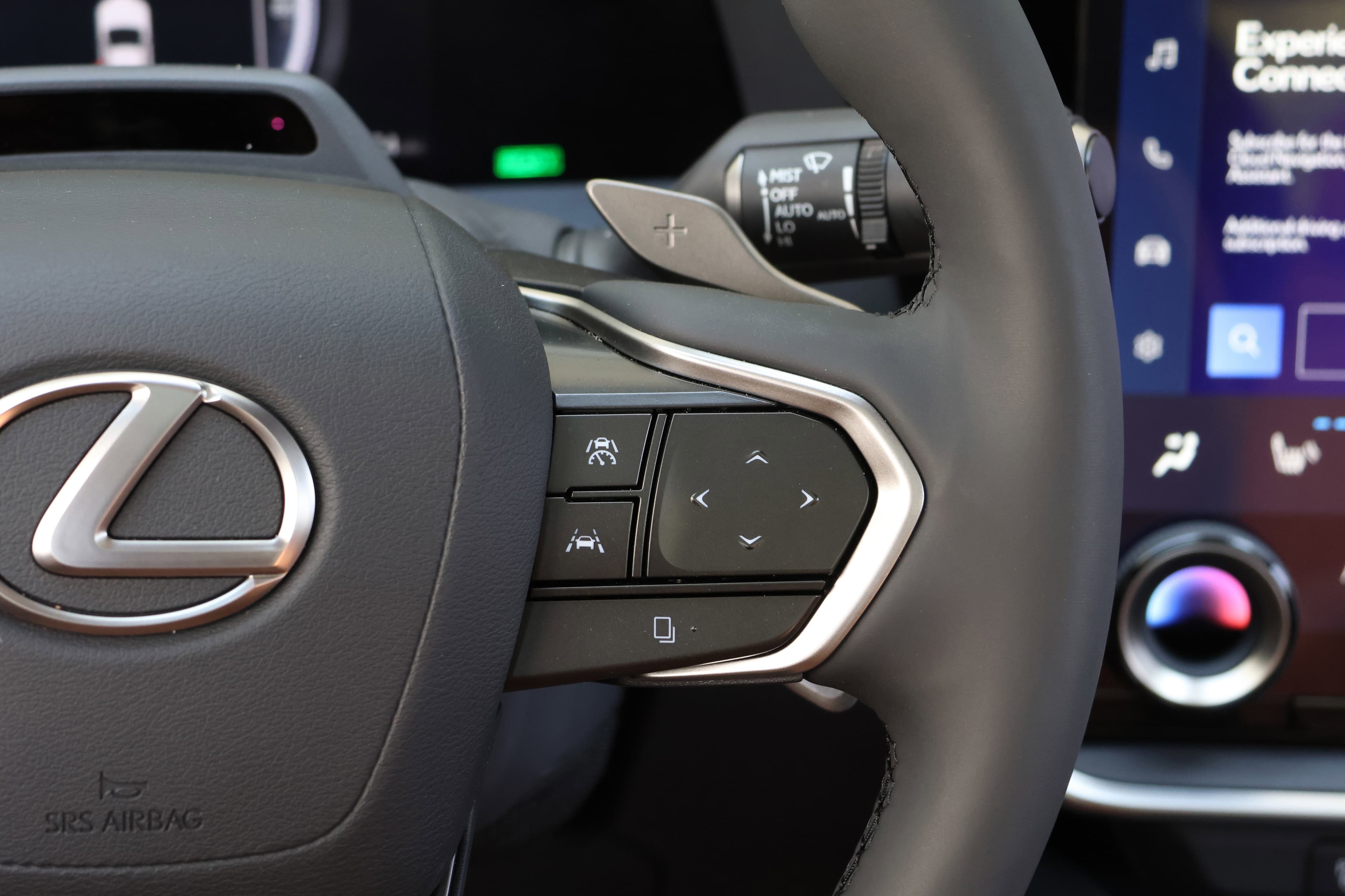 Vehicle photo 18