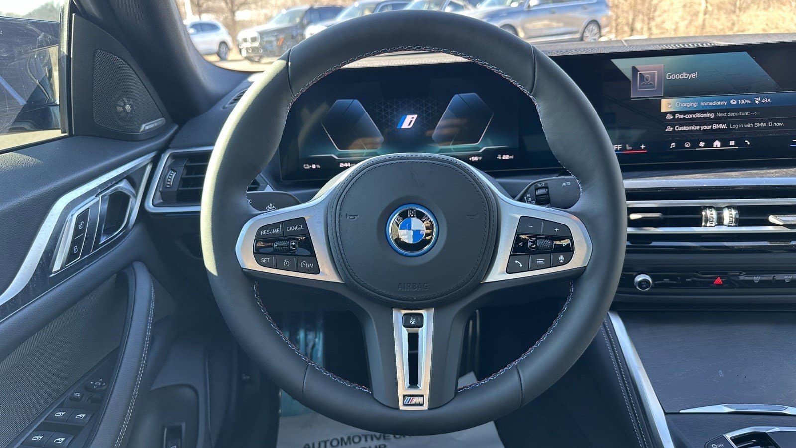 Vehicle photo 15