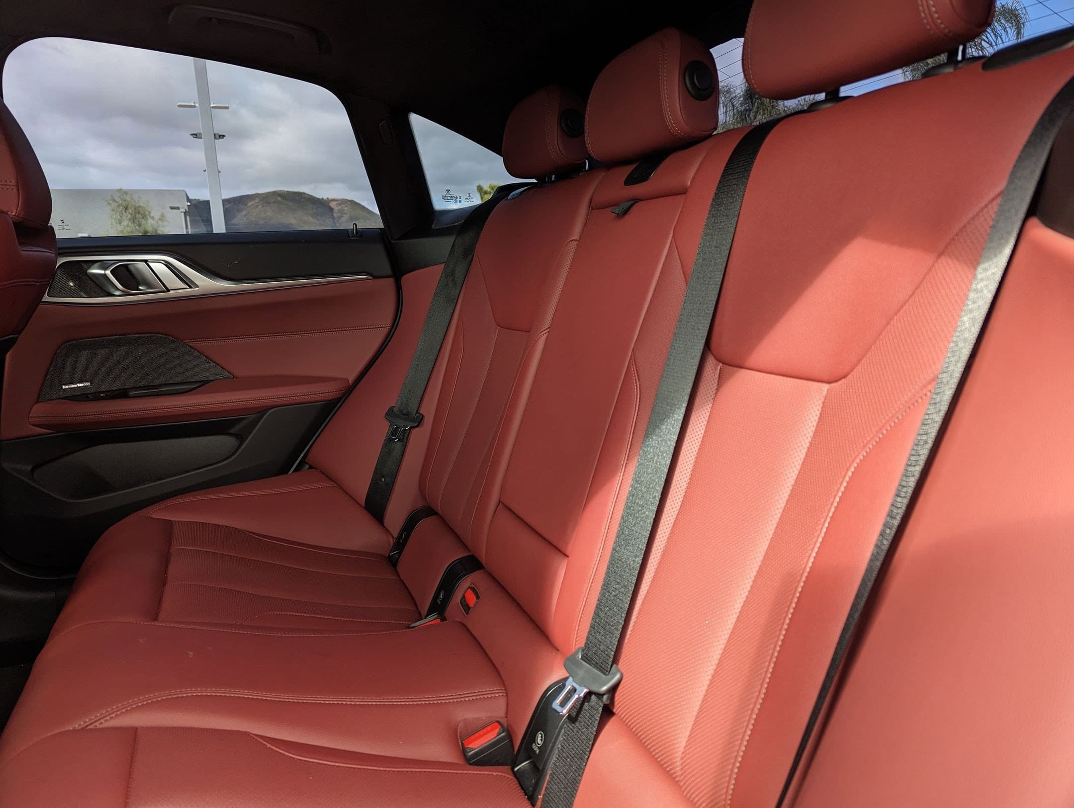 Vehicle photo 30