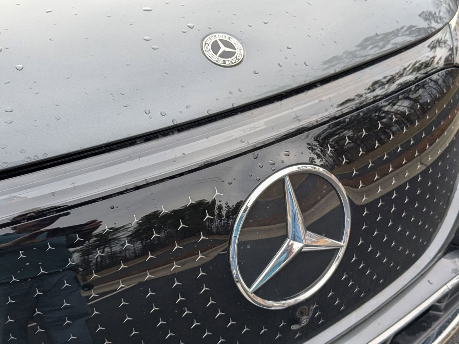 Vehicle photo 32