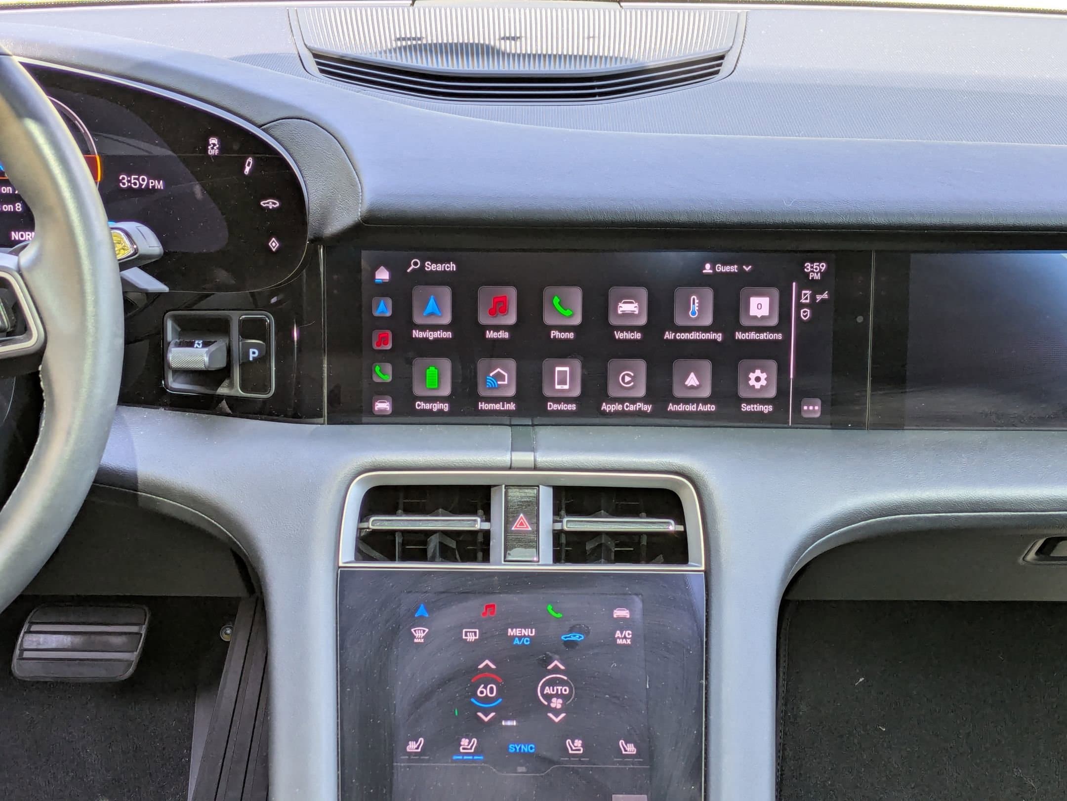 Vehicle photo 11