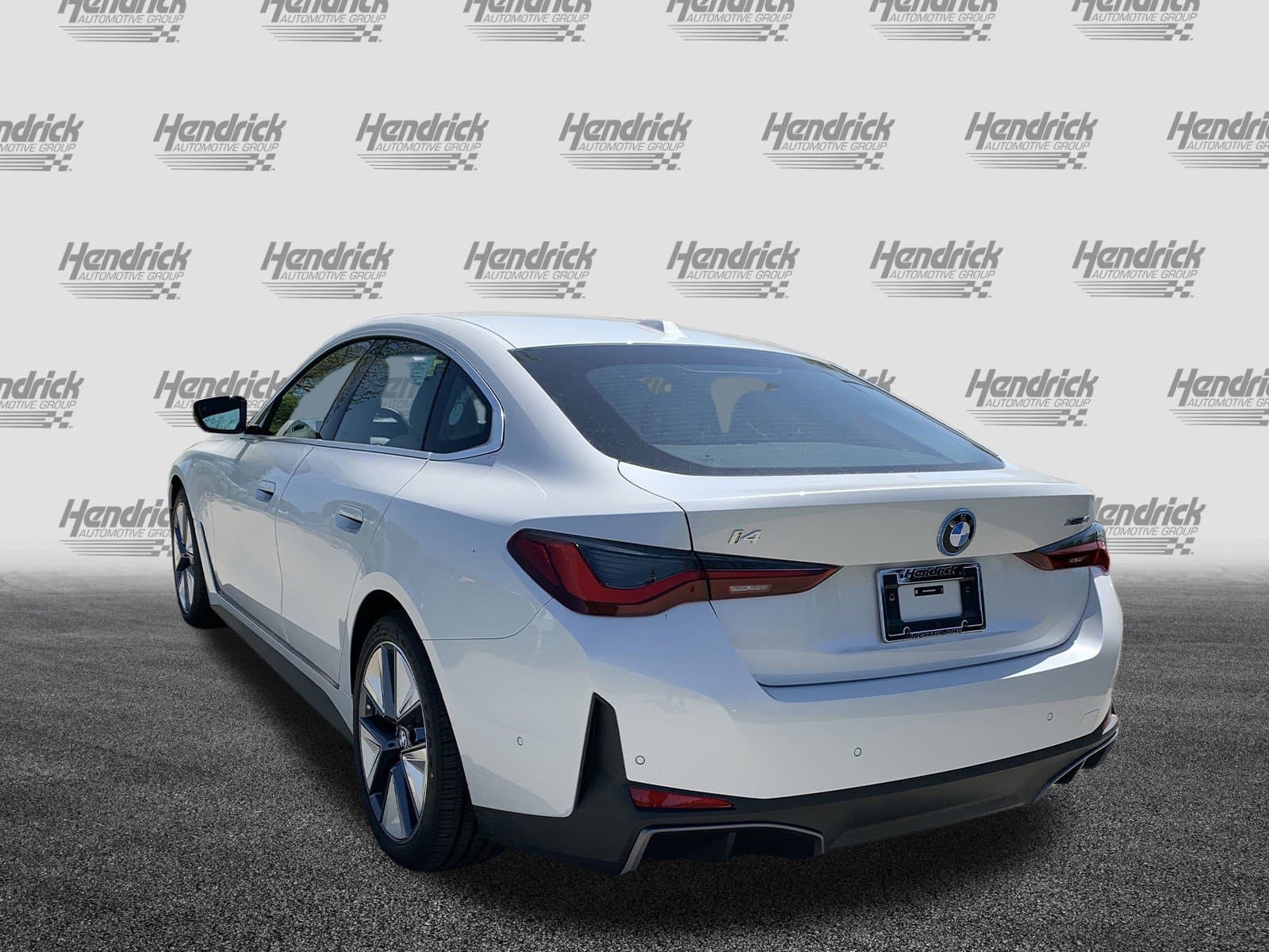 Vehicle photo 5