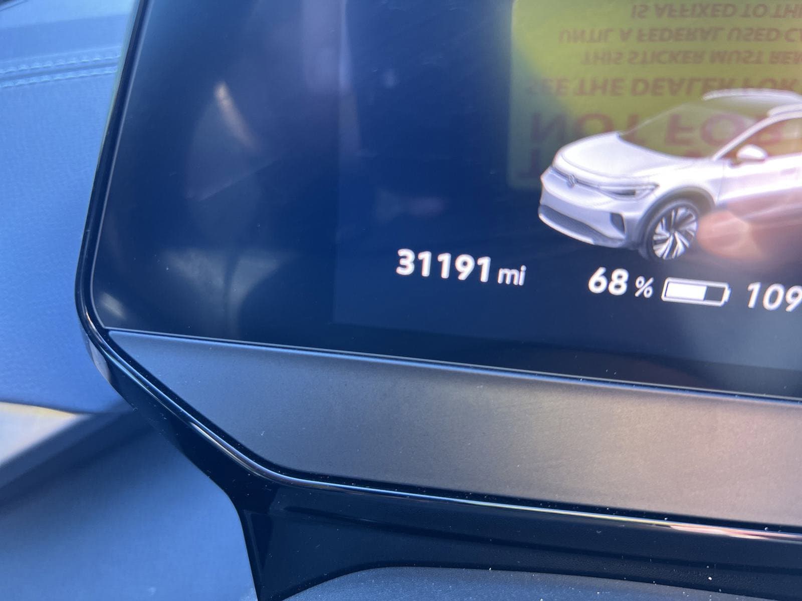 Vehicle photo 28