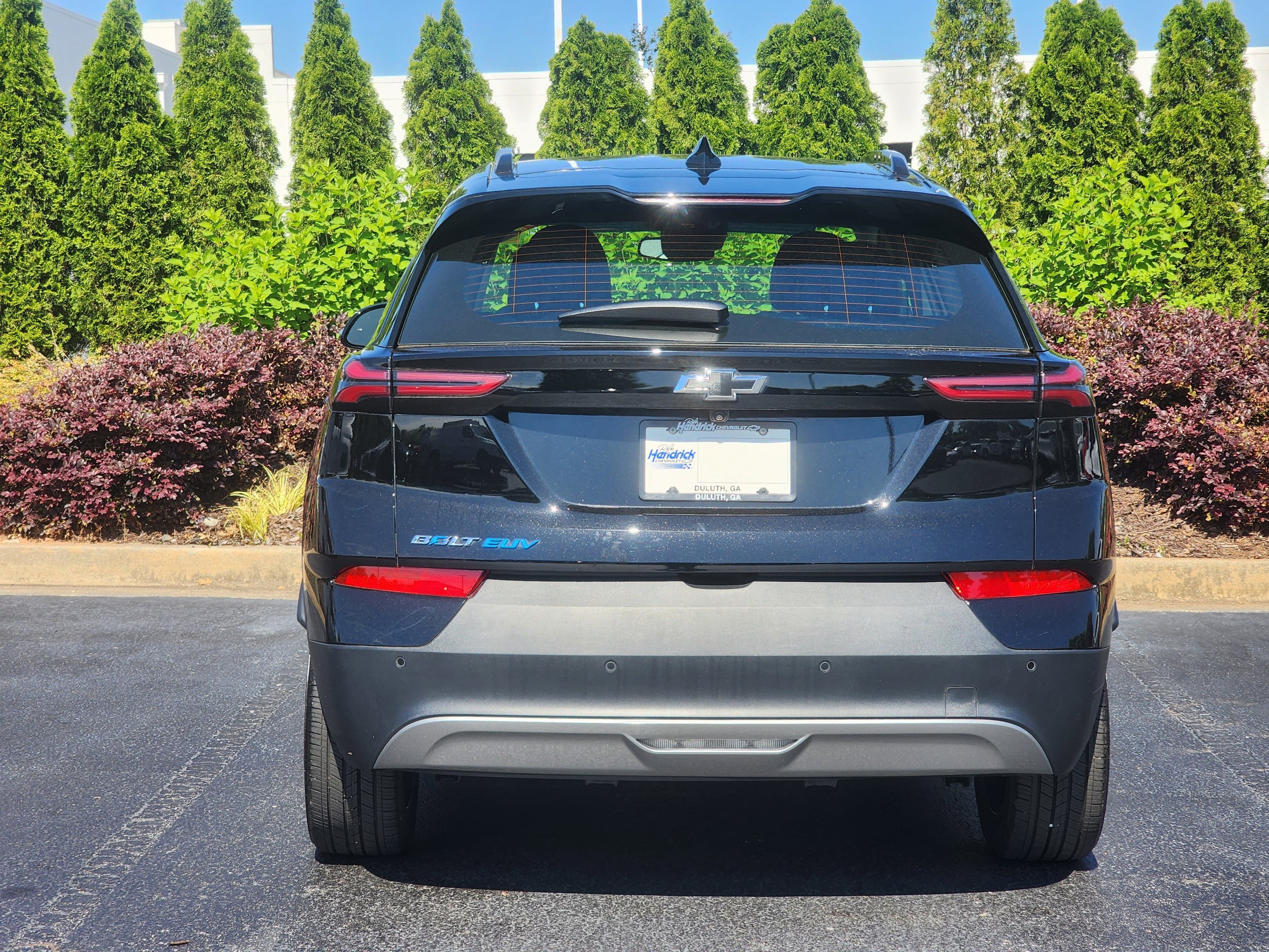 Vehicle photo 6