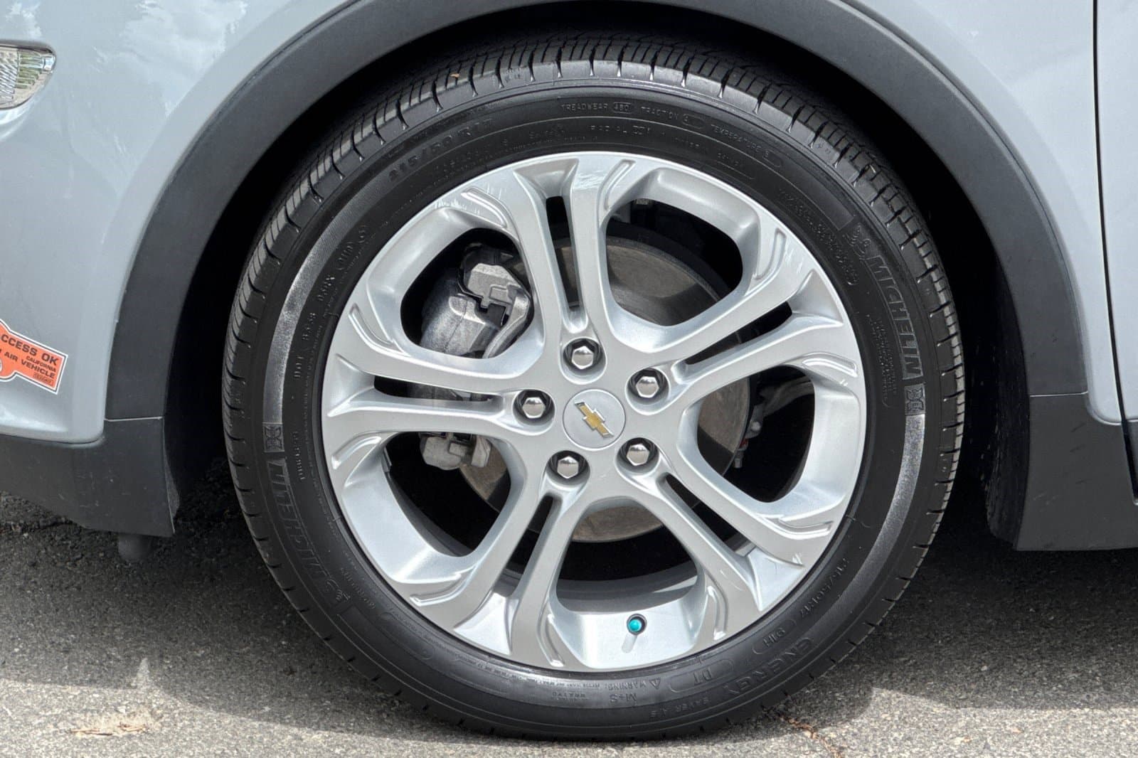 Vehicle photo 34