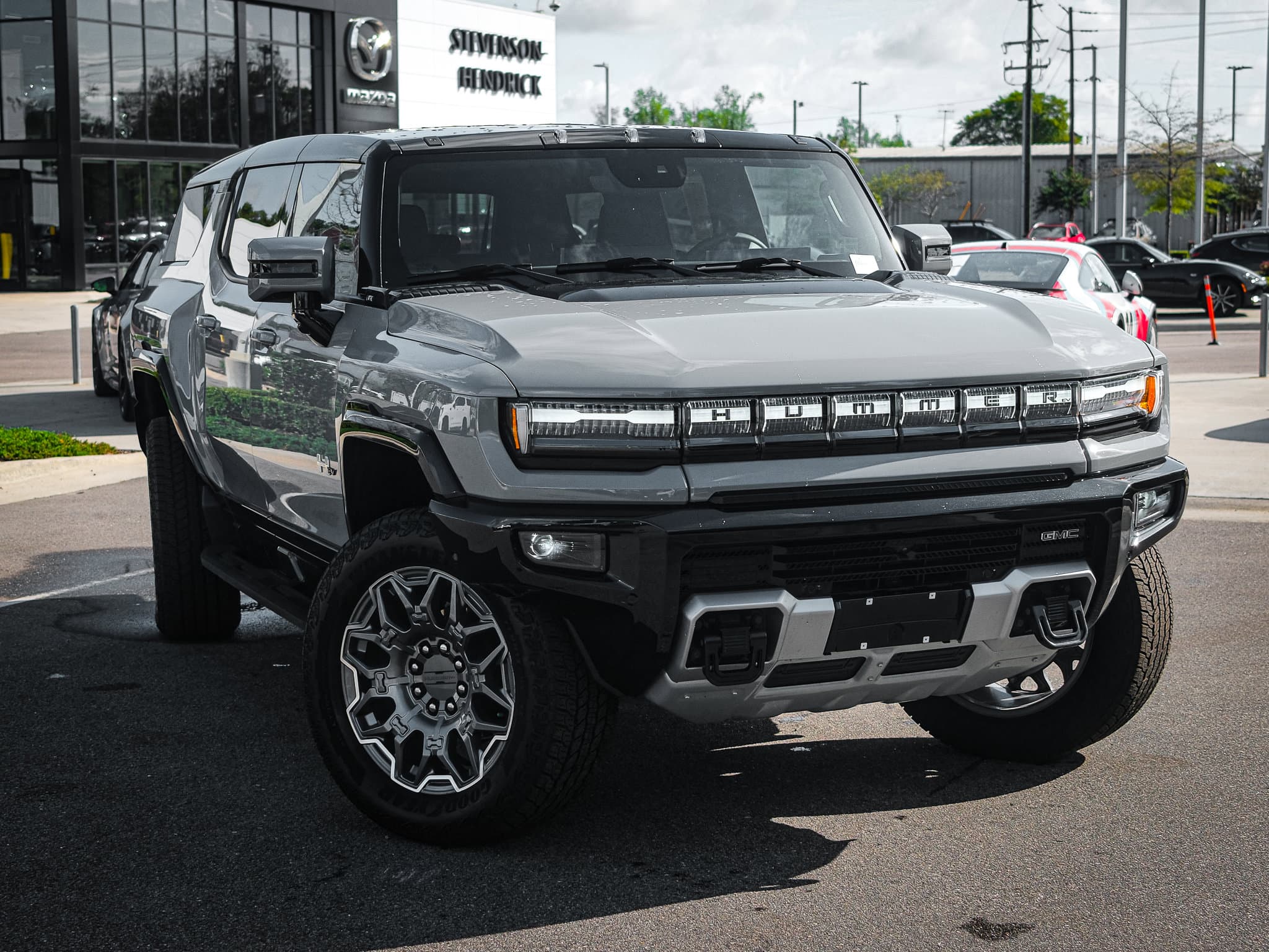 Vehicle photo 1
