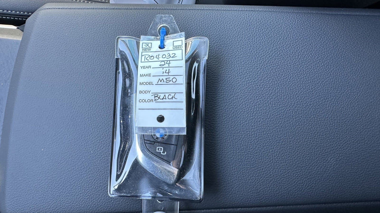 Vehicle photo 32