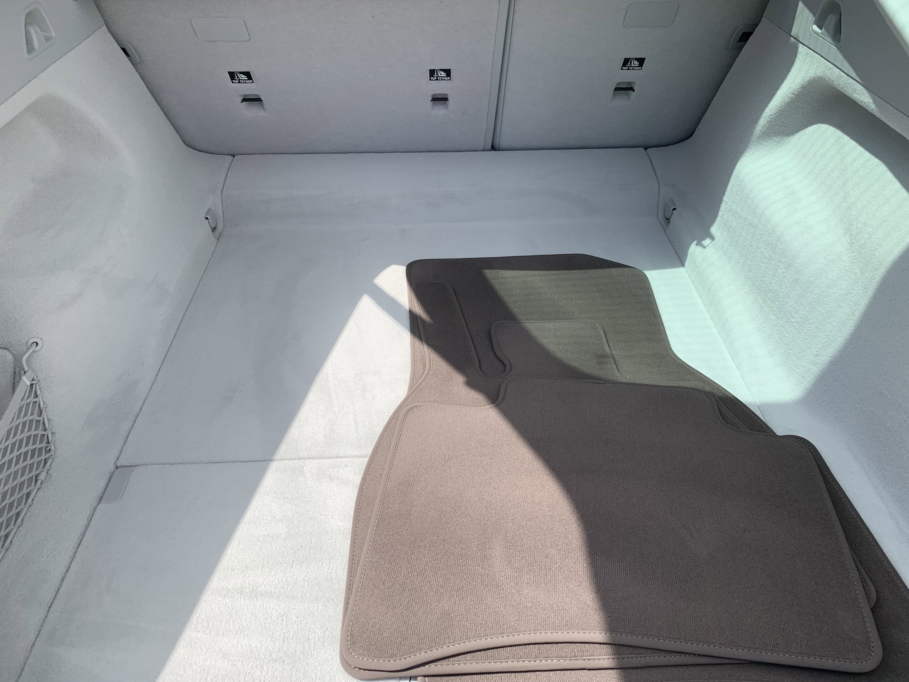 Vehicle photo 32