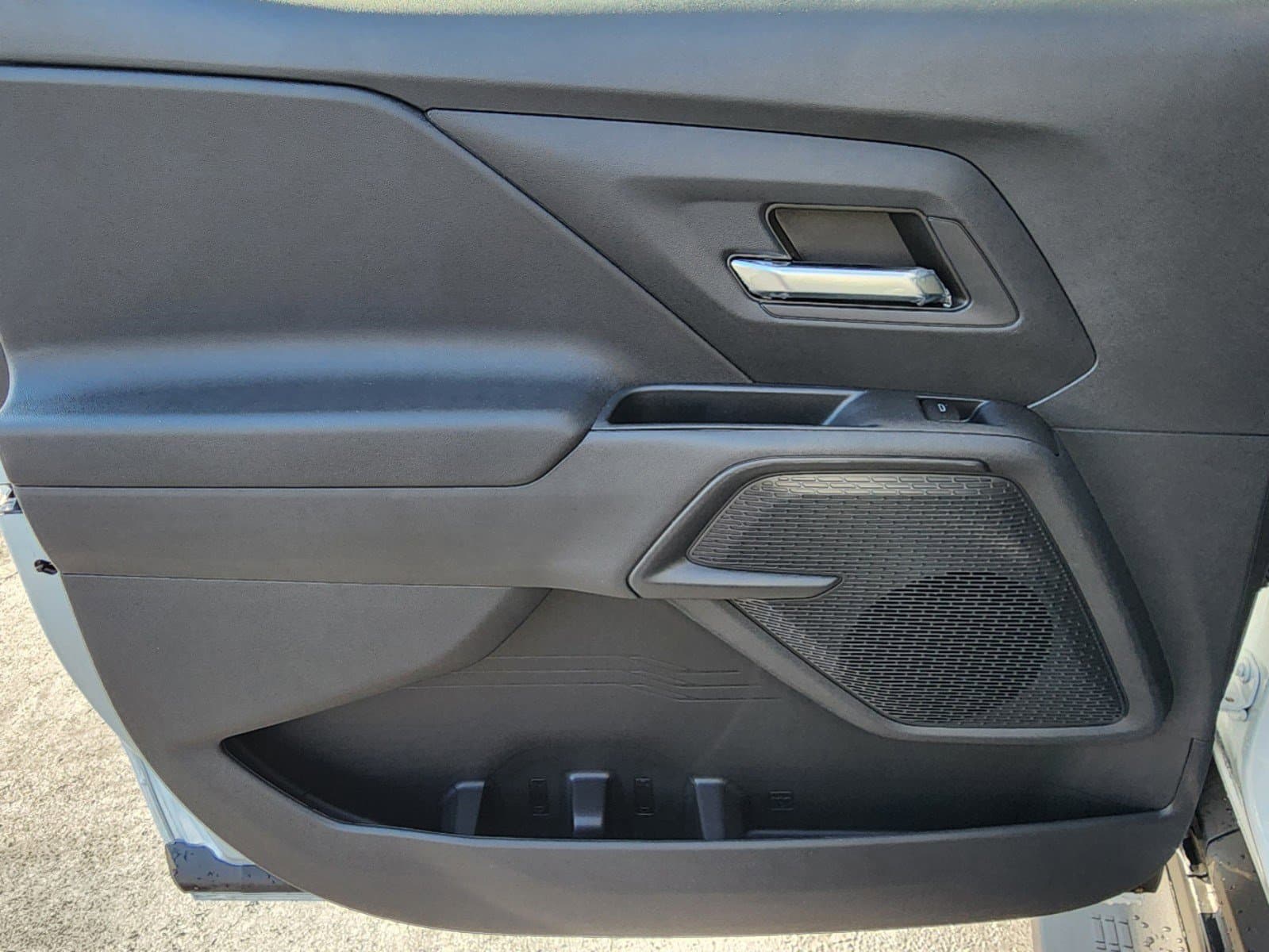 Vehicle photo 15